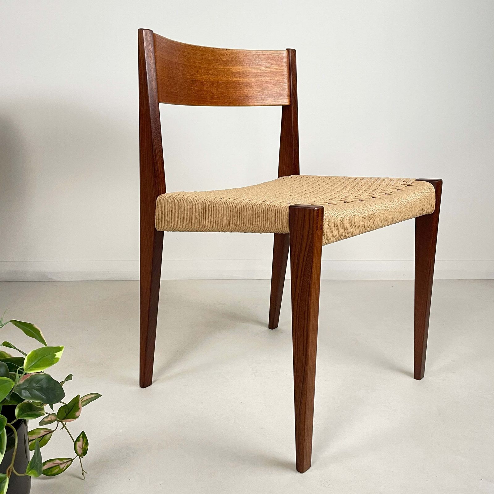 Poul Cadovius Vintage Teak Pia Chair photo vinterior