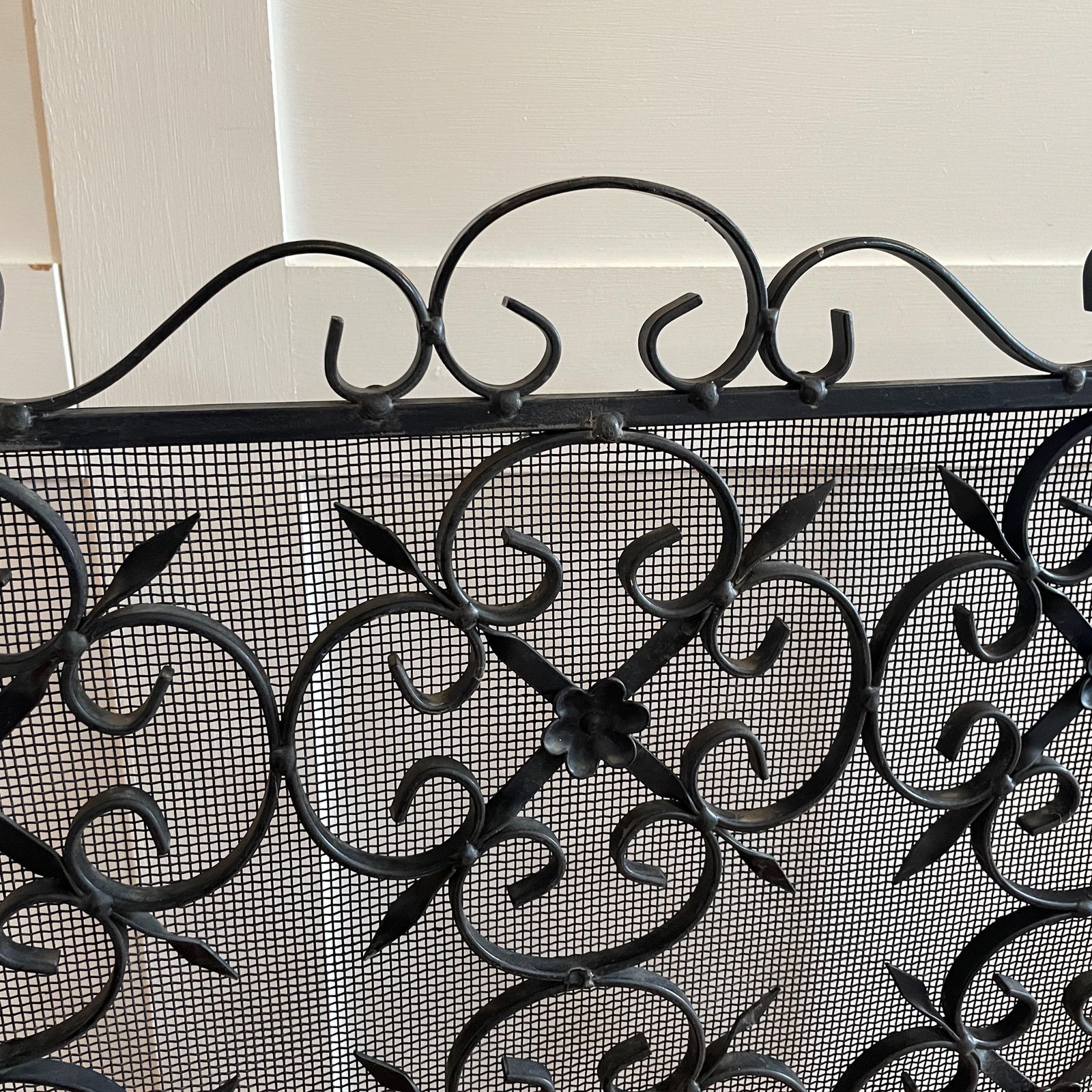 Antique Fireguard Fireplace Screen Metal Cast Iron Black Vintage Fire Guard Victorian Ornate Freestanding Patterned Rectangle Mesh Wrought photo furniture