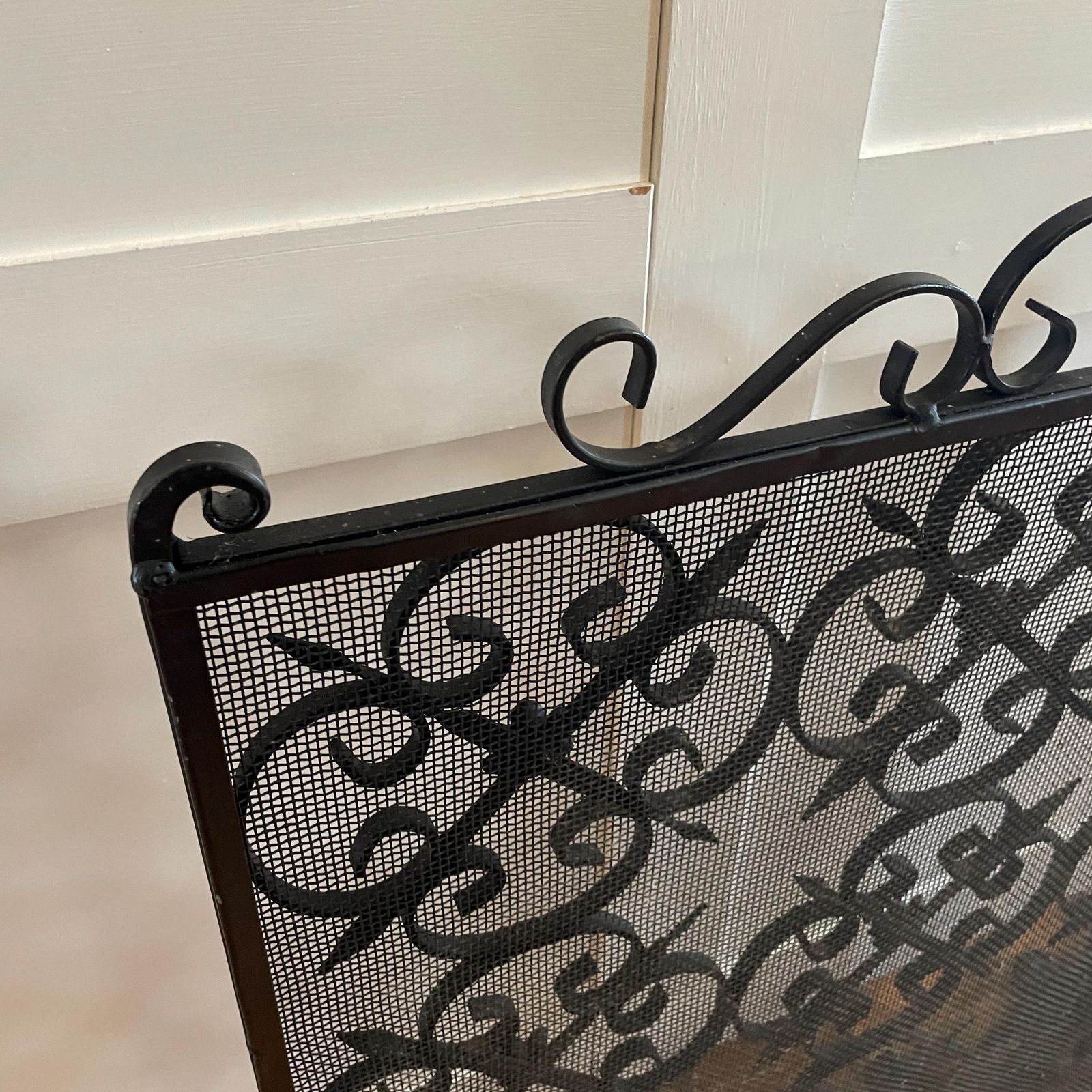 Antique Fireguard Fireplace Screen Metal Cast Iron Black Vintage Fire Guard Victorian Ornate Freestanding Patterned Rectangle Mesh Wrought photo vintage