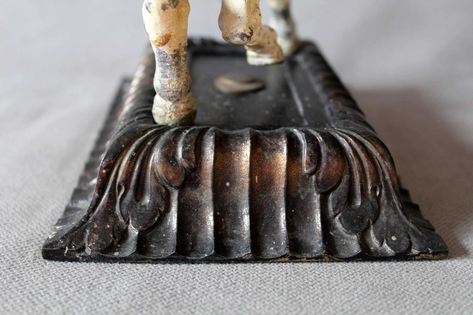 photo vintage Large And Heavy Sculpture Of A Falconer On Horseback, Lady Writer, Cold Painted, Could Be Bronze As Non Magnetic, Equestrian, Horse, Bird