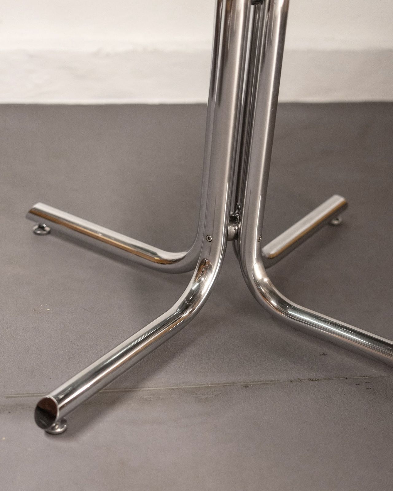 photo for sale Italian Table In Glass And Chromed Steel