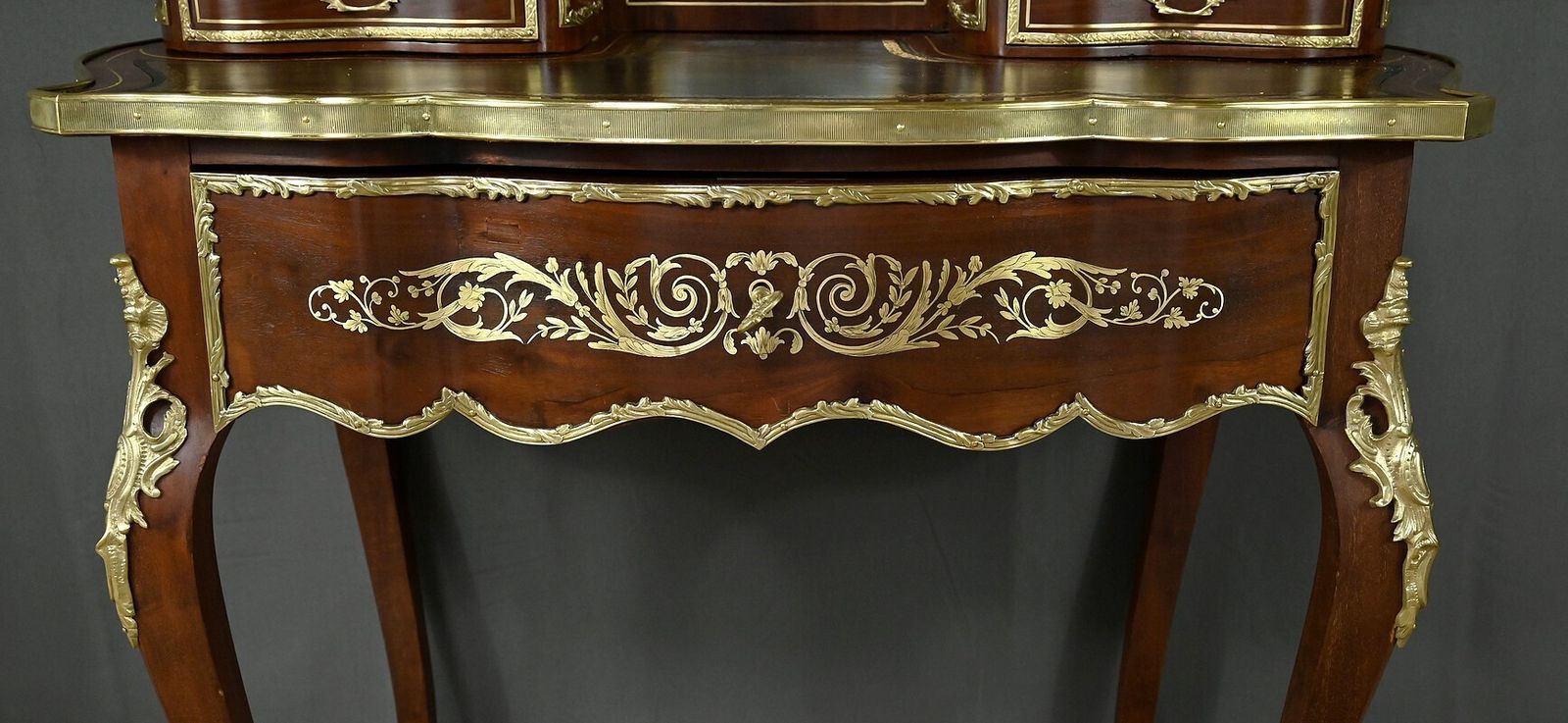 3330.0 Small Mahogany Lady's Desk, Napoleon III Period – Part 2 Of The 19th Century photo