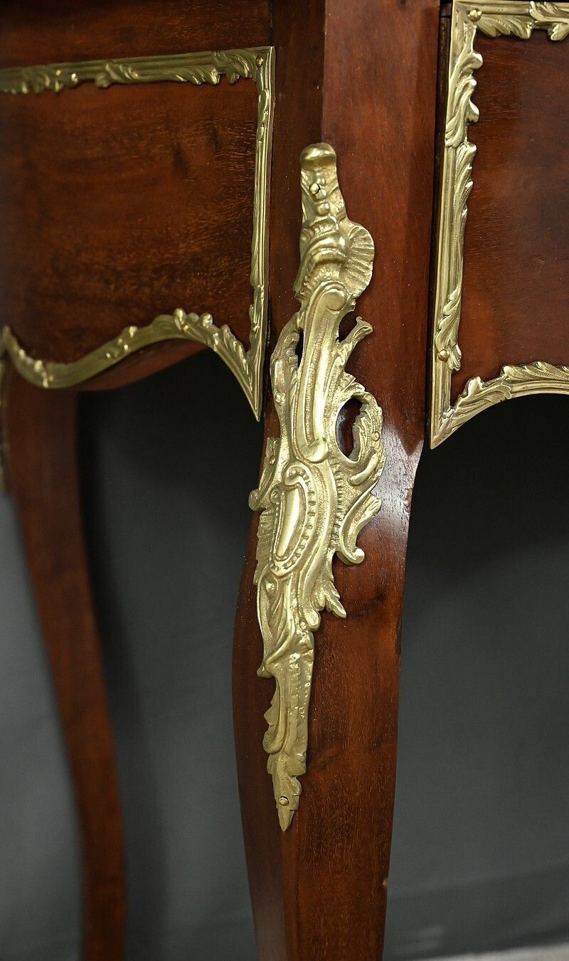 photo vintage Small Mahogany Lady's Desk, Napoleon III Period – Part 2 Of The 19th Century