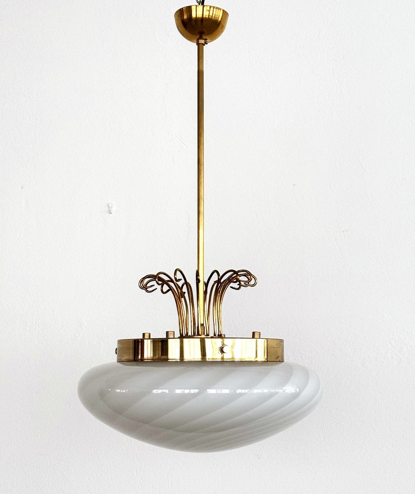 Italian Midcentury Chandelier "Medusa Jellyfish" With Swirl Glass, 1970s photo furniture