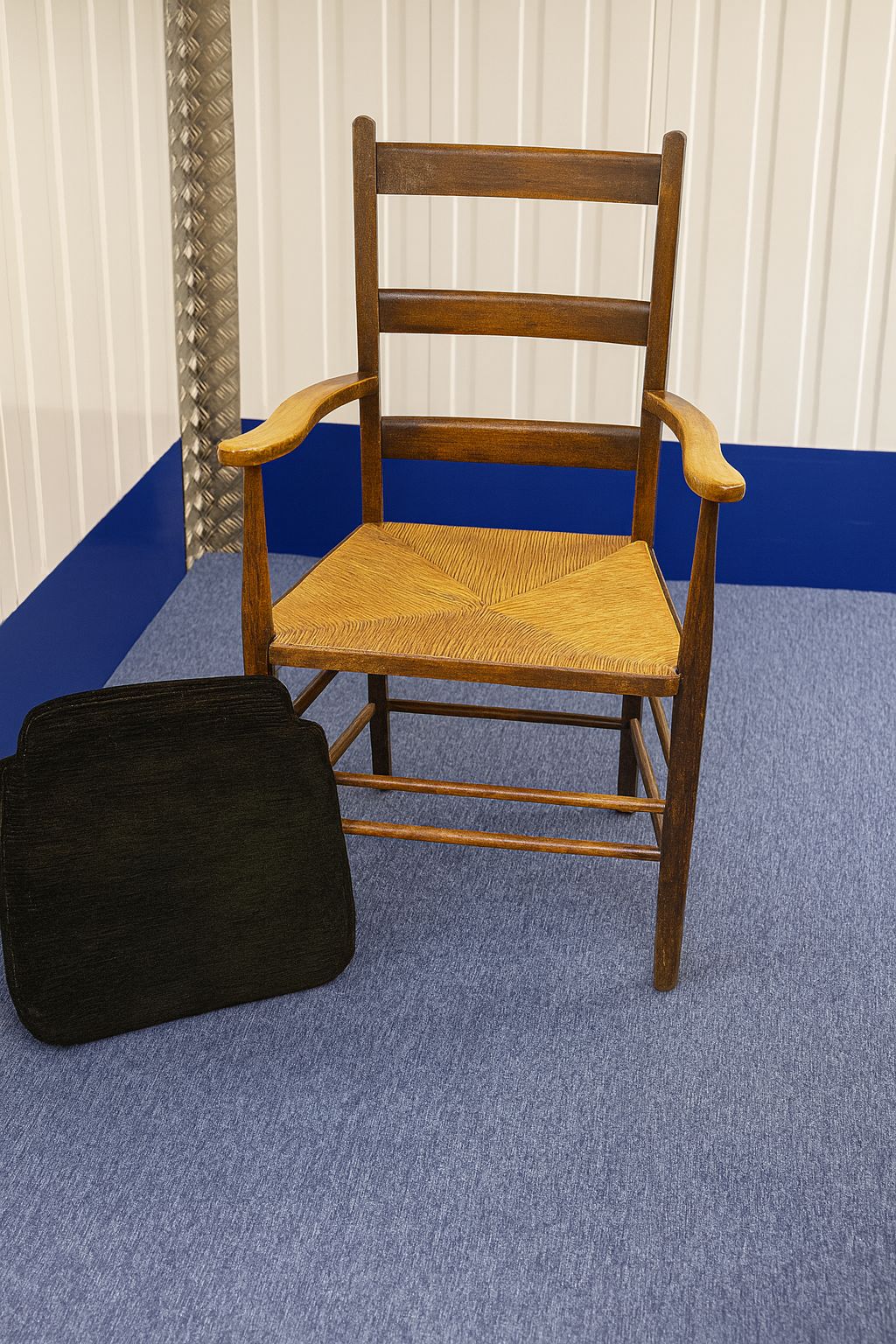 Set Of 4 Dining Chairs + 2 Carvers With Matching Cushions, Early 20th Century photo 150.0