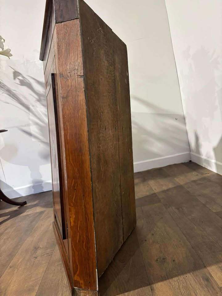 photo furniture Victorian Oak Corner Cupboard