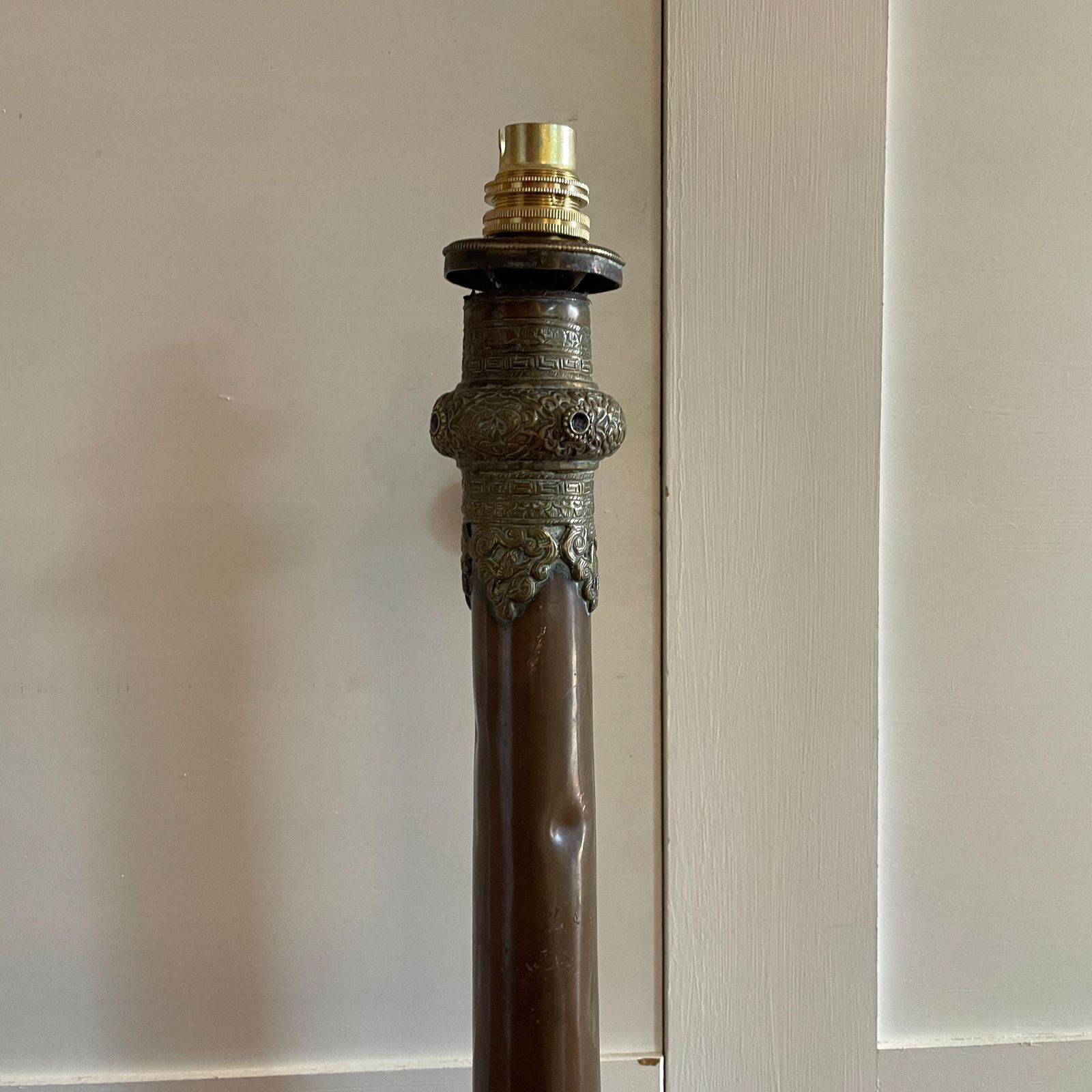 photo furniture Antique Brass Copper Floor Lamp Made From Tibetan Dungchen Horn Ornate Repoussé Detailing Nepalese Himalayan Handcrafted Ornamental Lighting