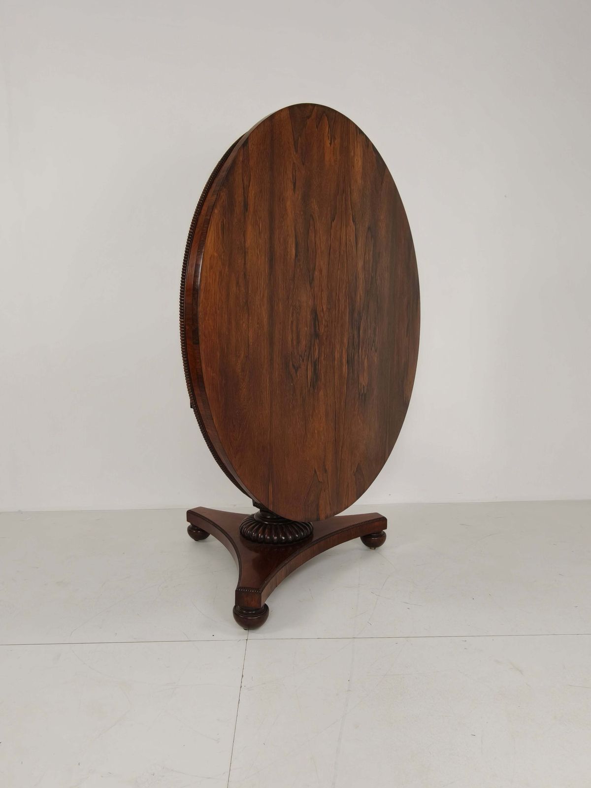 Fine Quality 19th Century William IV Rosewood Breakfast Tilt Top Table – C.1820 photo 3750.0