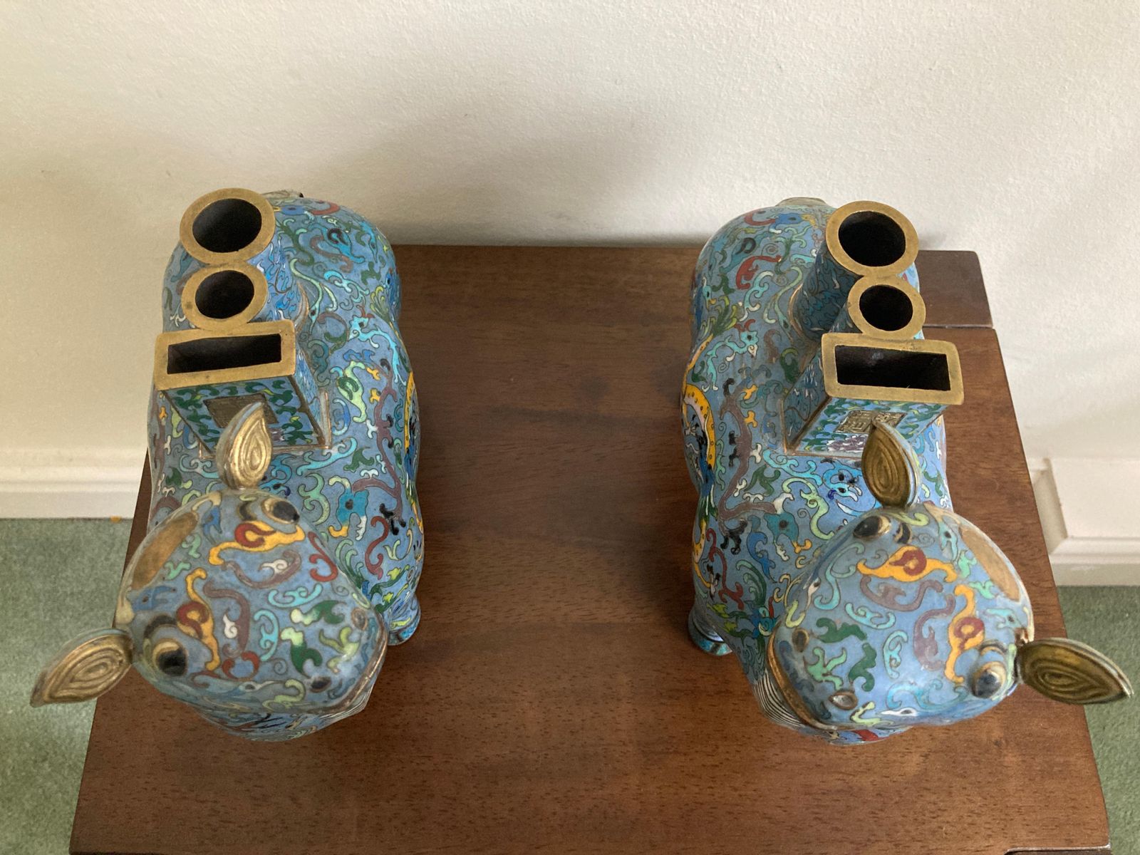 photo vinterior Pair Of Chinese Cloisonné Llama Vases