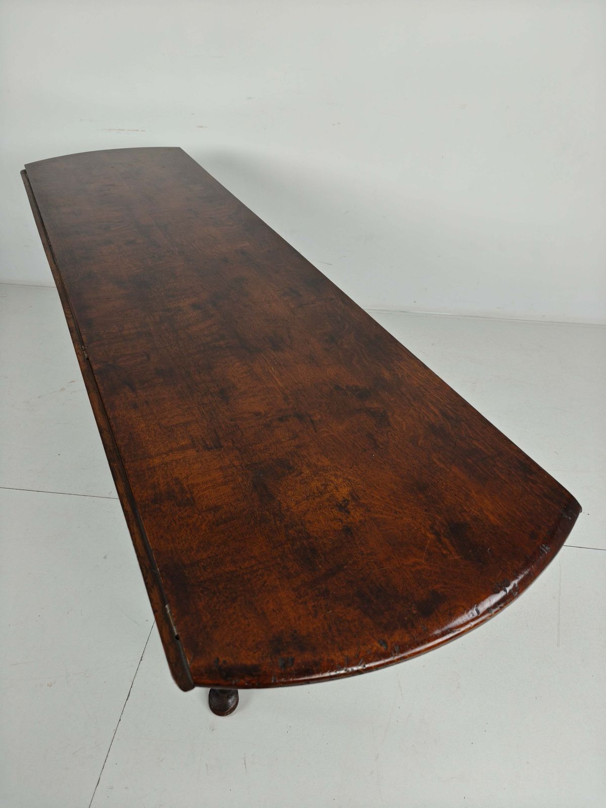 Antique English Drop Leaf Dining Table – Victorian – 8 Legs – Oval Shape – Seats 8 photo 1386.0
