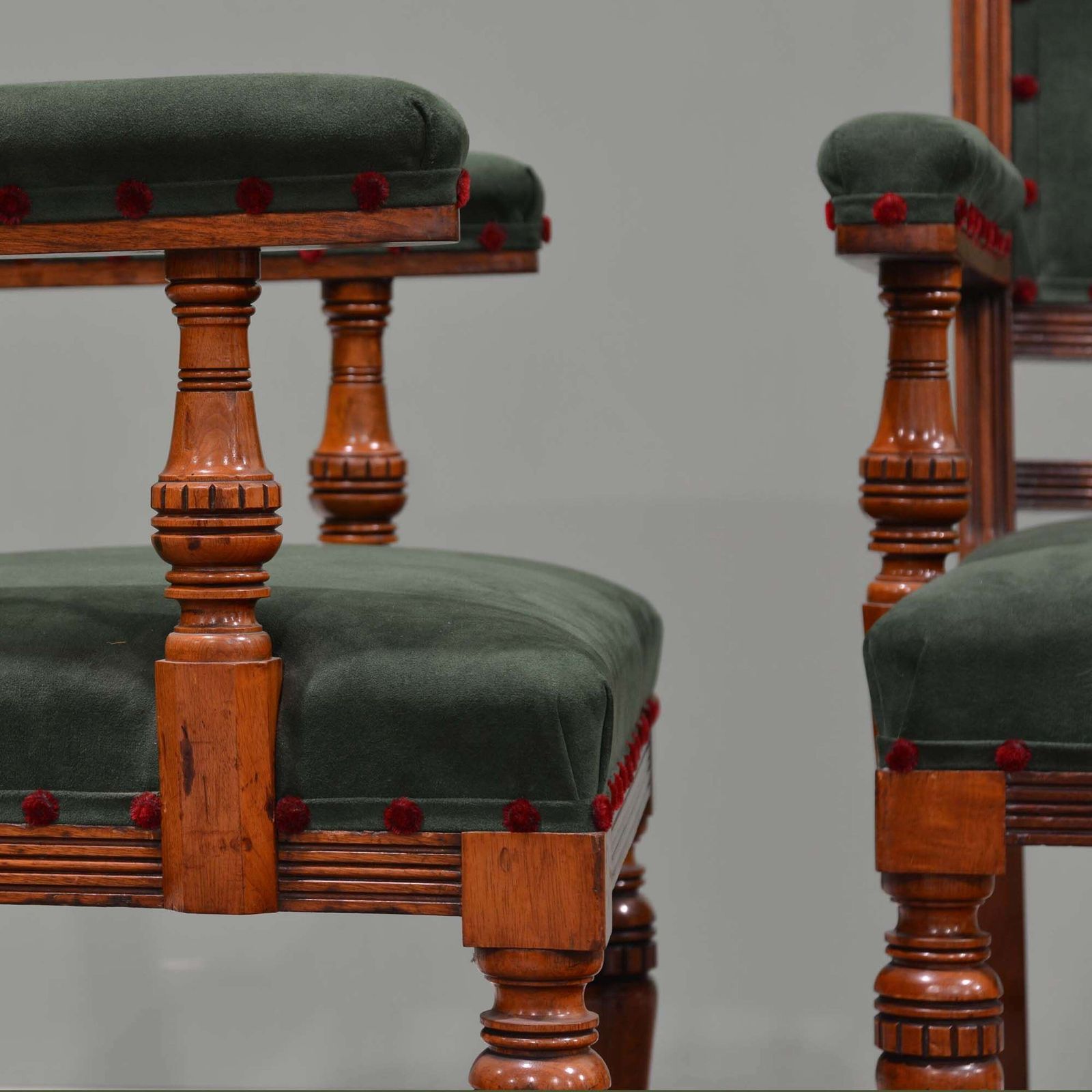 Scottish 19th Century Walnut Armchairs By J & T Scott, Edinburgh photo for sale
