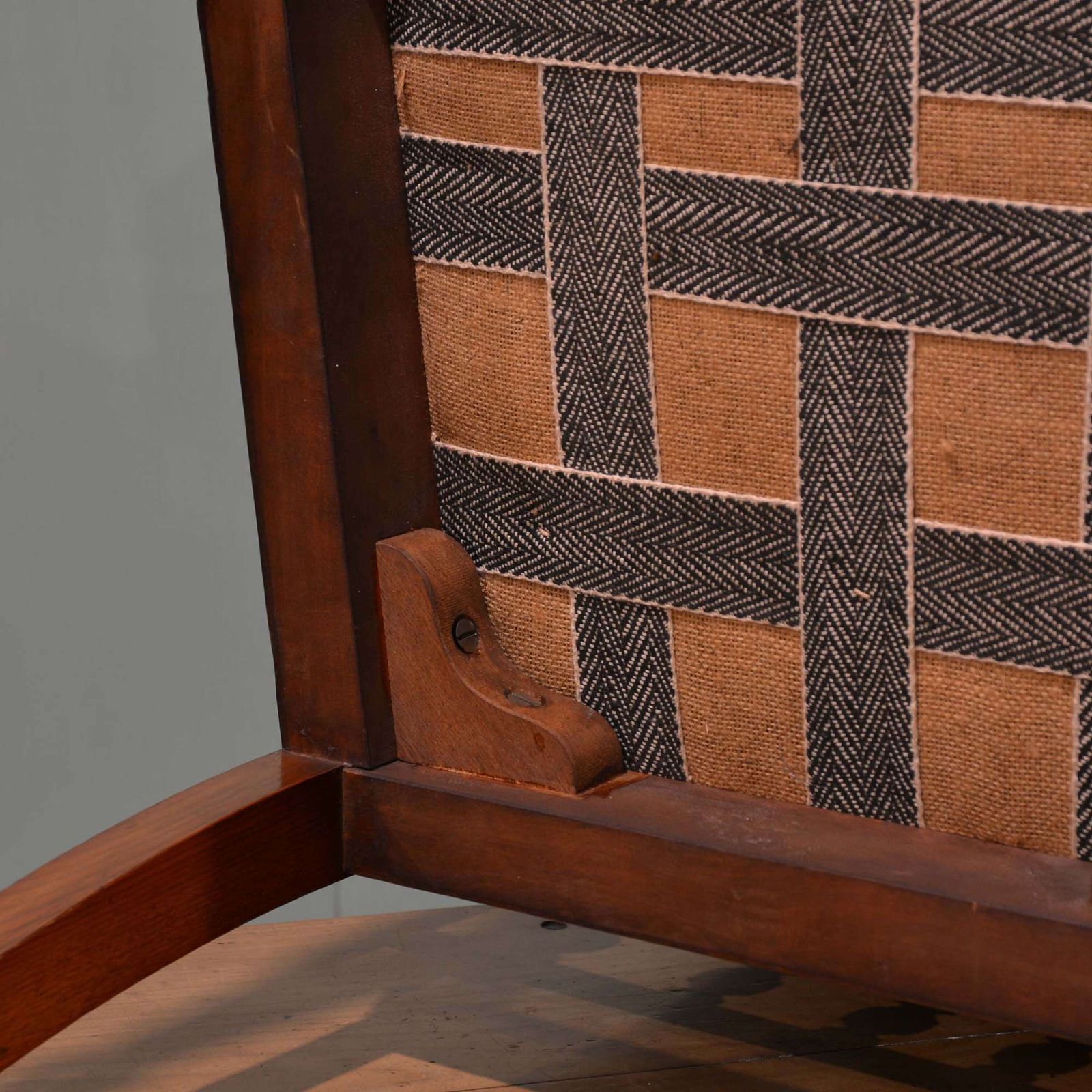 photo for sale Scottish 19th Century Walnut Armchairs By J & T Scott, Edinburgh