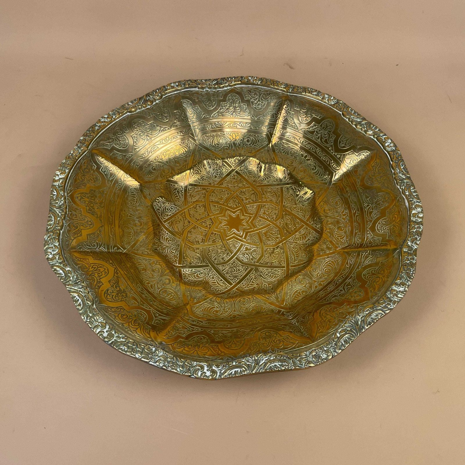 Middle Eastern Metal Gold Brass Tray 33cm Pattern Decorative 4 Feet Round Handmade Etched Intricate Vintage Antique Table Top Plate Bowl photo 75.0