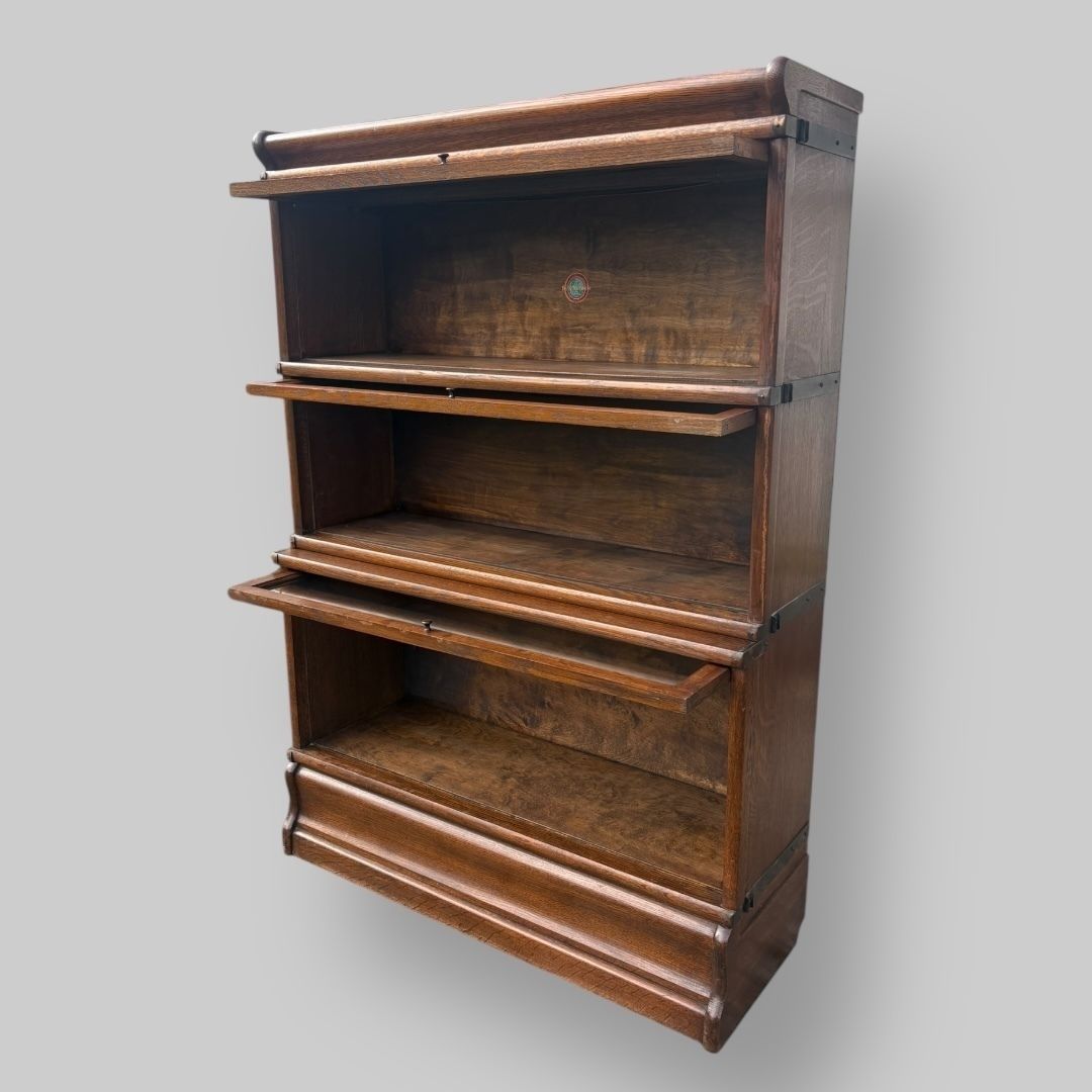 An Early C20th Globe Wernicke Barrister Bookcase photo 895.0