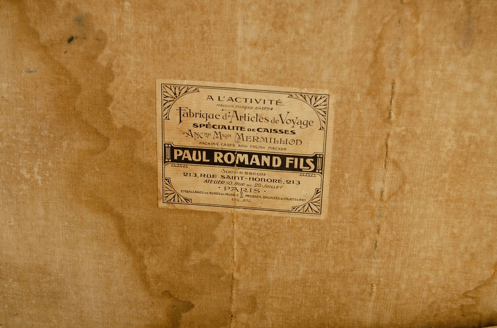 1900s Wooden Steamer Trunk With Brass And Leather Accents By Paul Romand, France photo vinterior