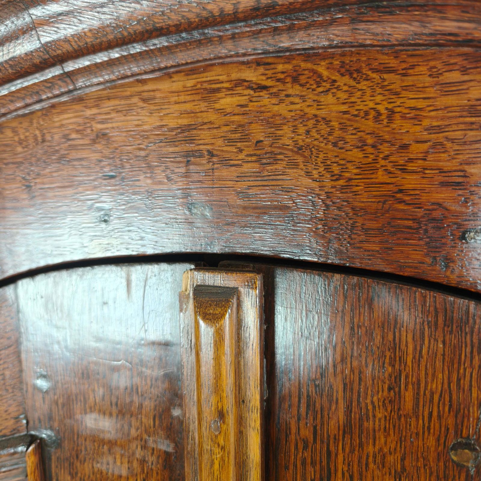 photo buy Rare Dutch 18th Century Oak Cabinet – “Luierkabinet”