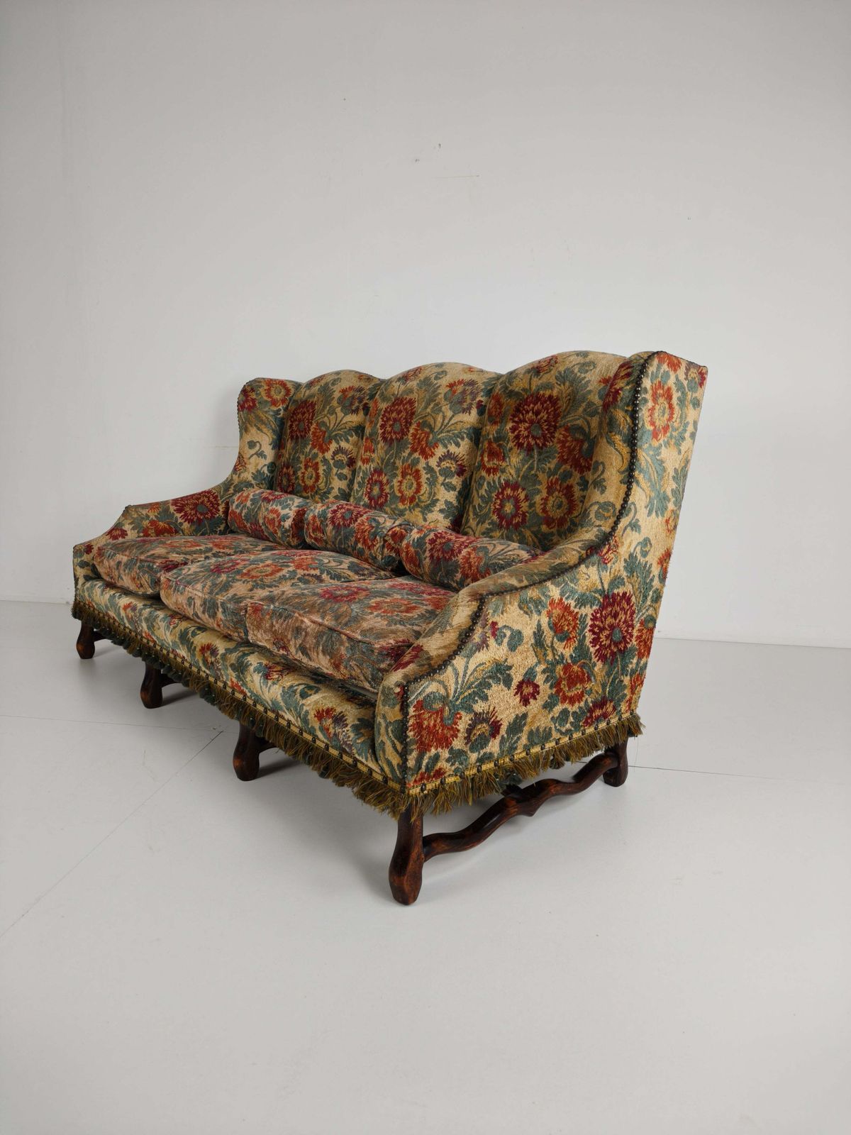 Os De Mouton Sofa In Tapestry – Country House Style, 19th Century (Ca. 1820)