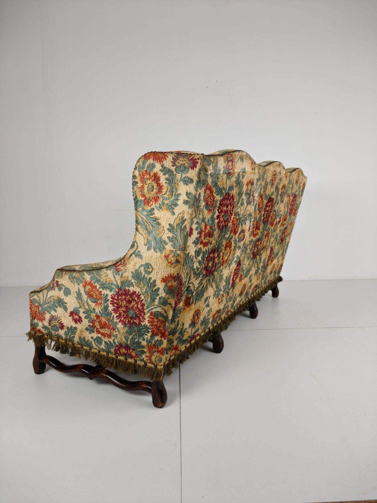 Os De Mouton Sofa In Tapestry – Country House Style, 19th Century (Ca. 1820) photo vinterior