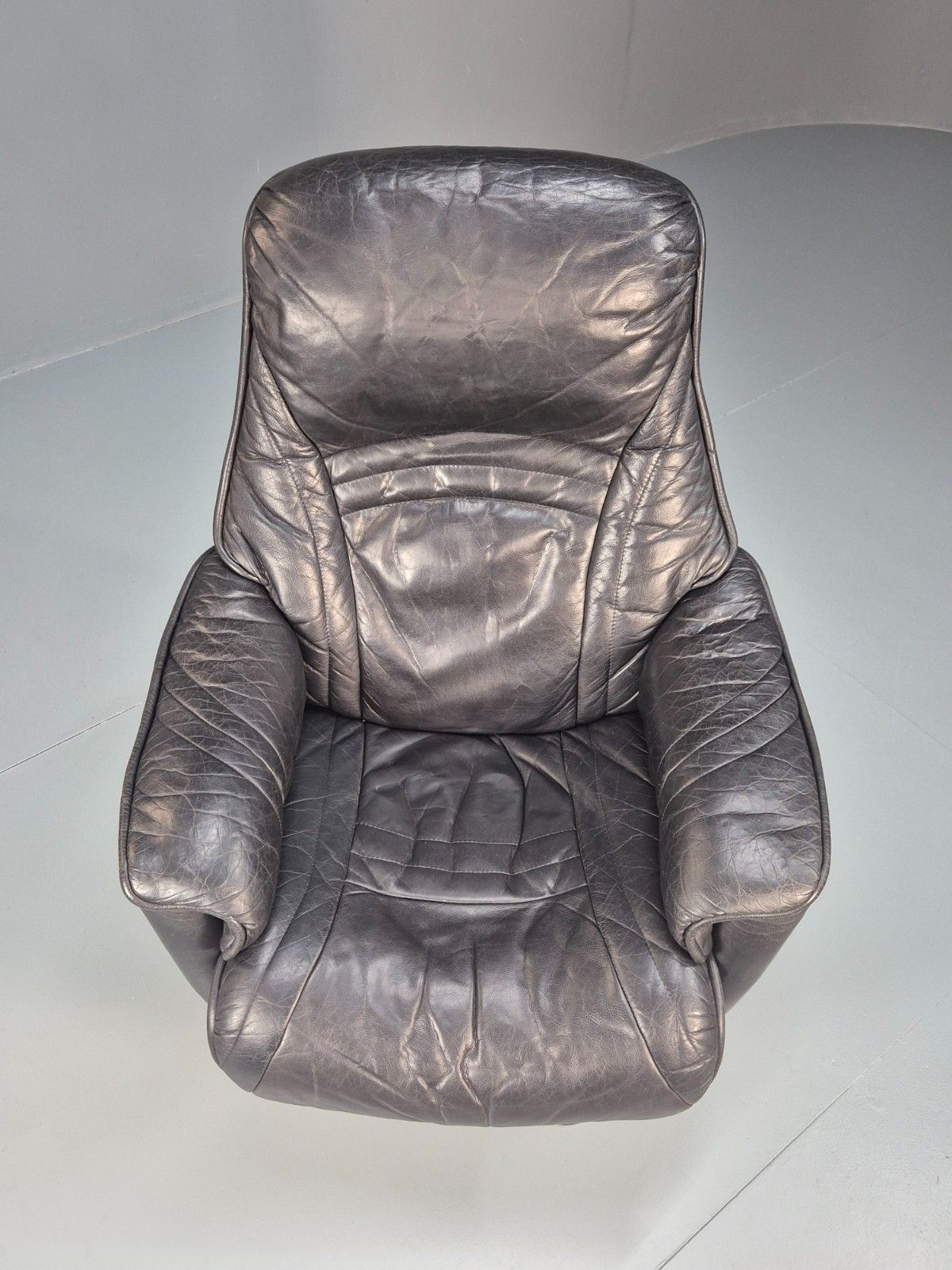 photo for sale Vintage Danish Leather Swivel Recline Lounge Chair 1980s Retro Eb10437 Mswi