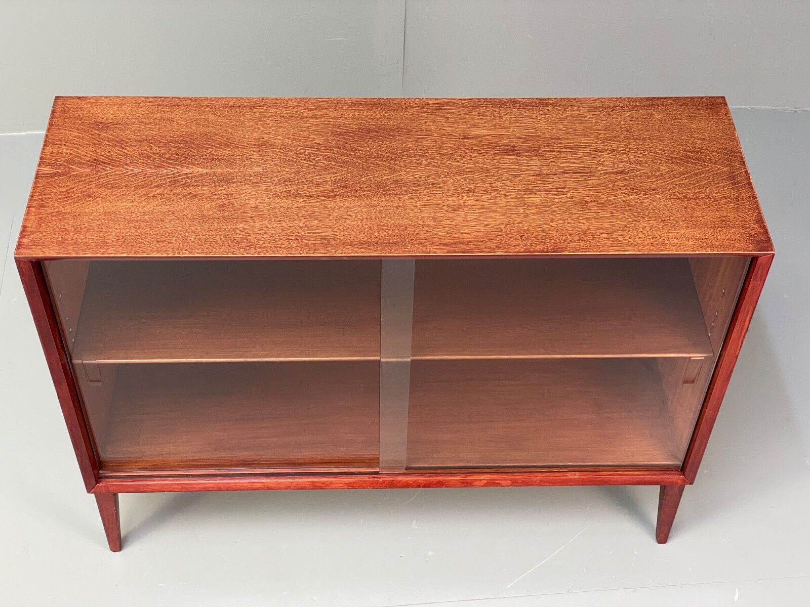 Vintage 1960s Oak Bookcase Red Stained Glazed Front Adjustable Shelf Eb9763 Mwoo photo Furniture