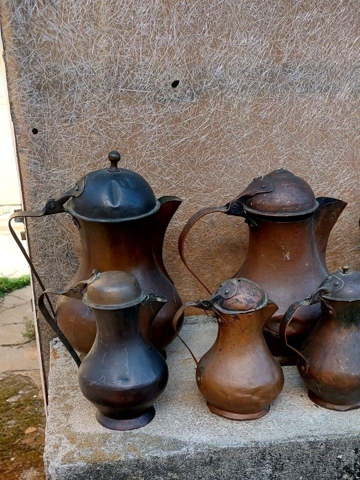 photo furniture Rare Collection Of 22 Cuccume / Antique Copper Jars 18th/19th Century