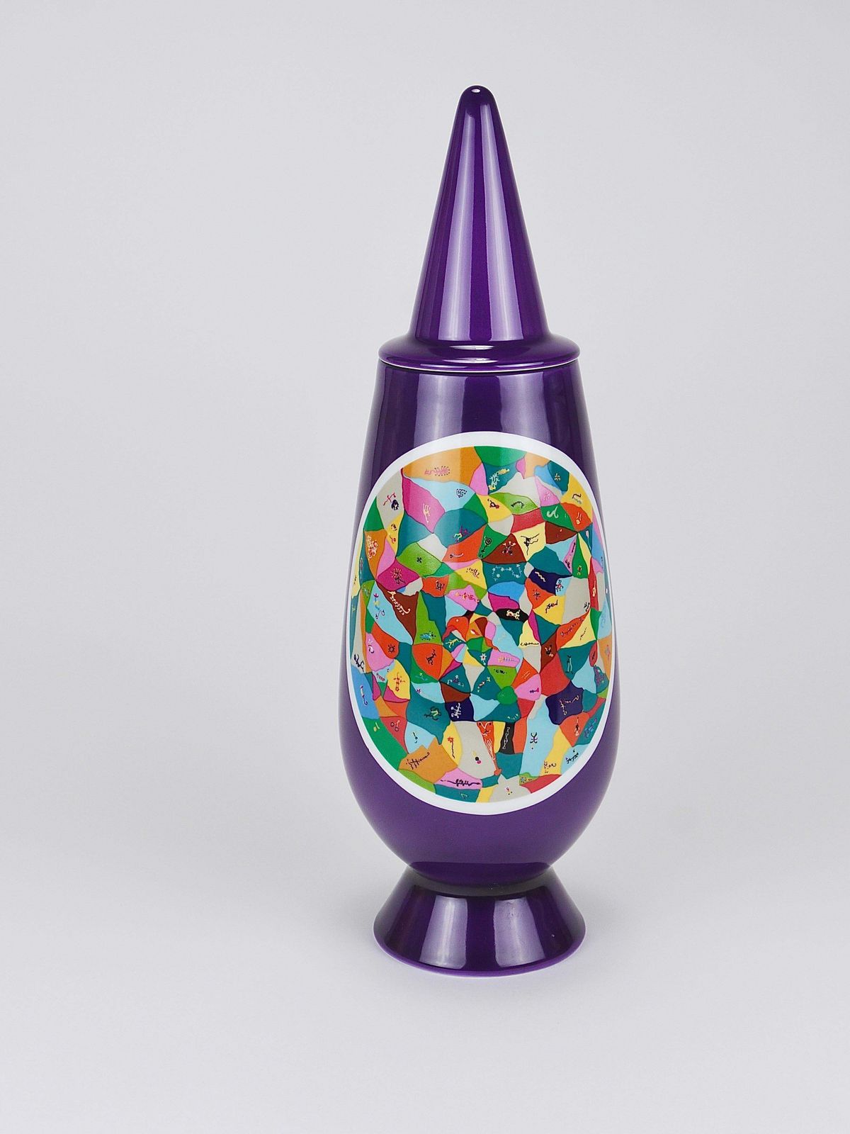 photo vinterior Alessandro Mendini X Luigi Ontani 100% Make Up Limited Lidded Vase, Alessi, 1992