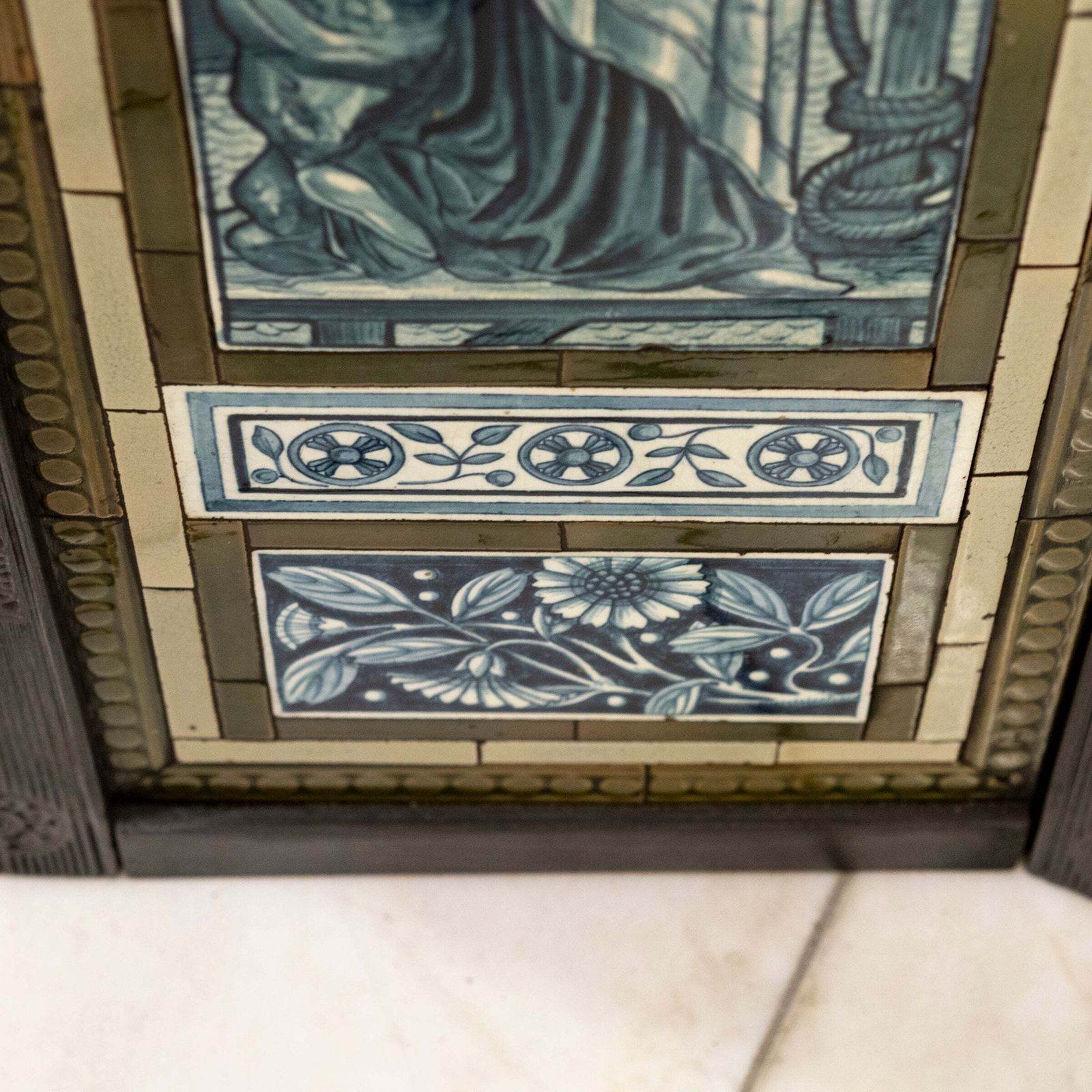 Antique Cast Iron Thomas Jeckyll Insert With William Morris Tiles photo buy
