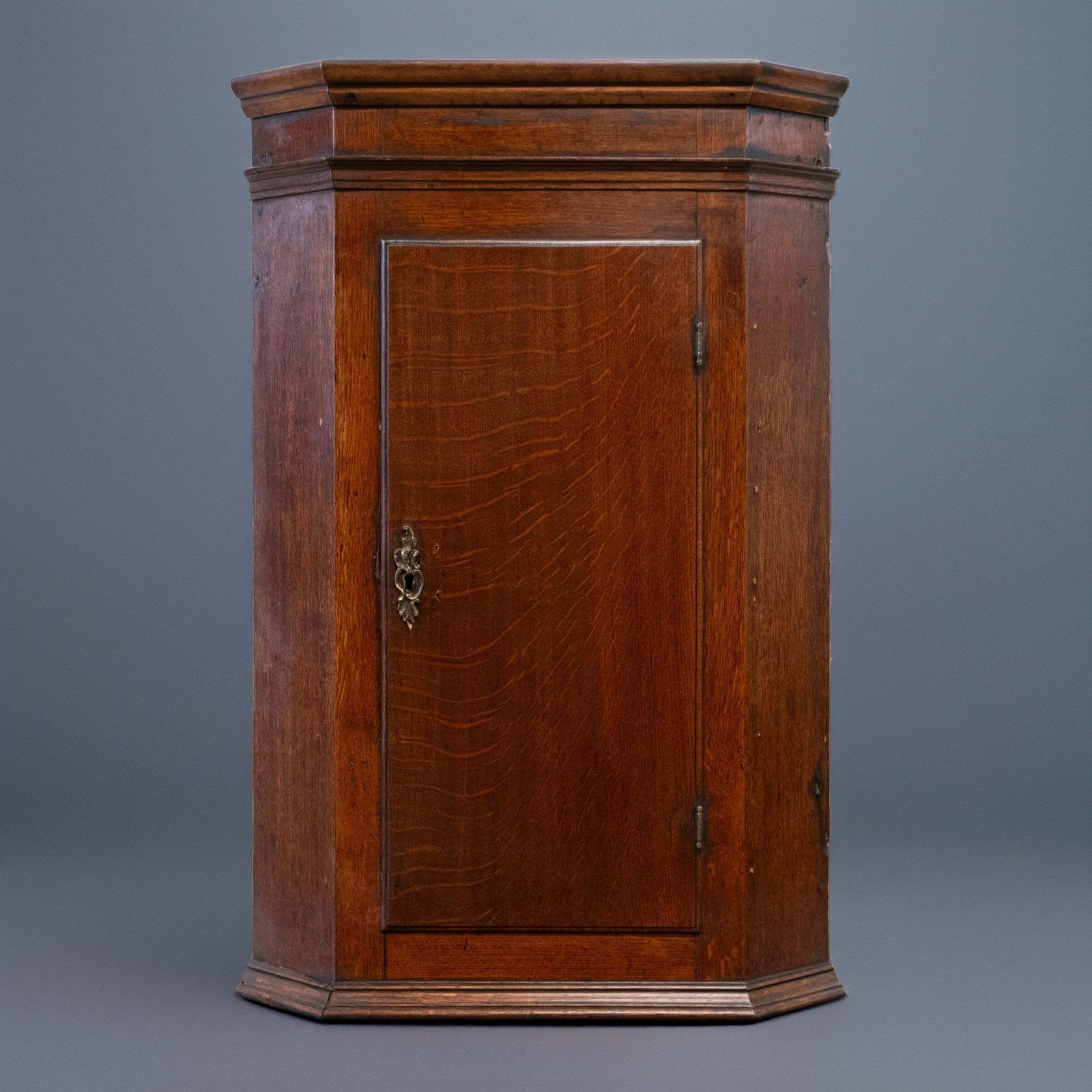 Antique Early 19th Century Oak Corner Cupboard
