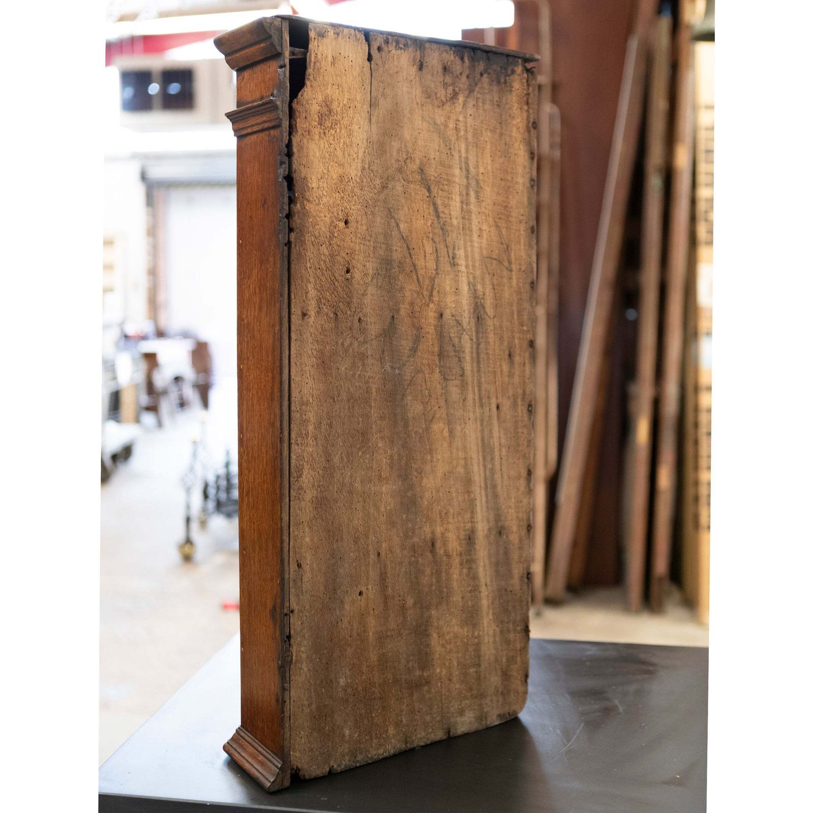 photo vintage Antique Early 19th Century Oak Corner Cupboard