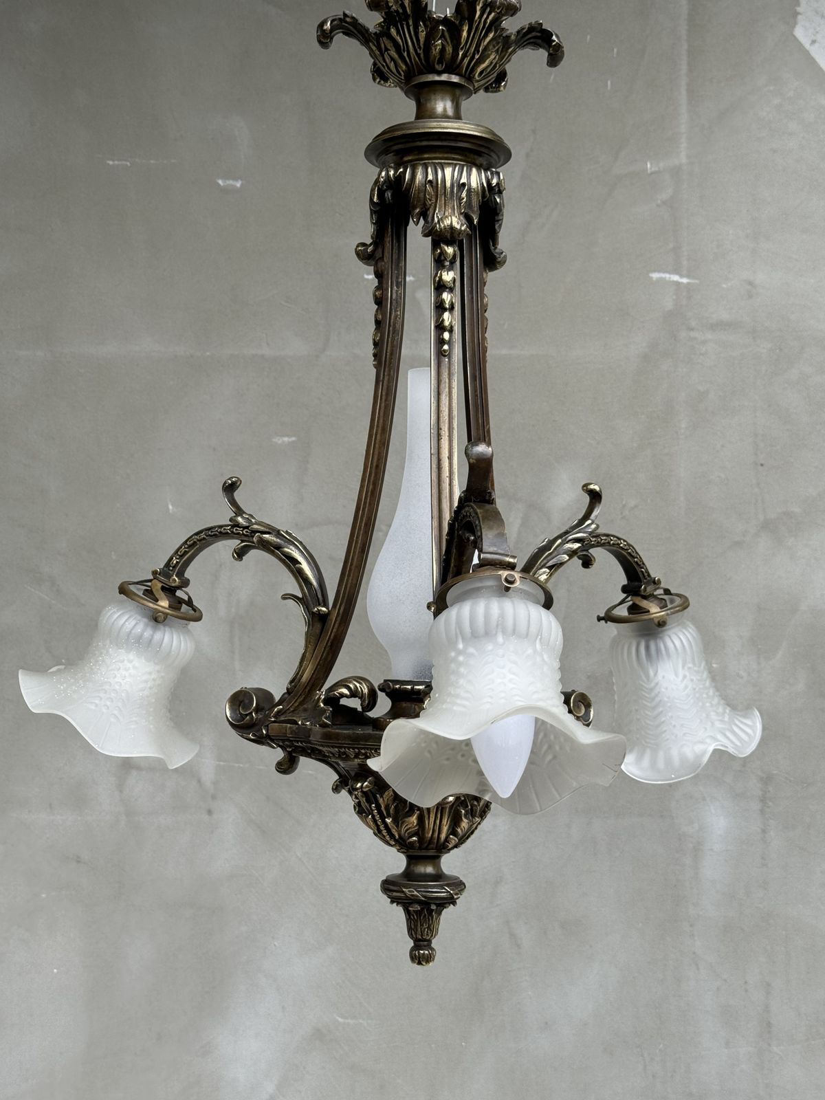 Antique French Brass Chandelier With Frosted Glass Tulip Shades, Rococo Revival, Early 20th Century photo vintage