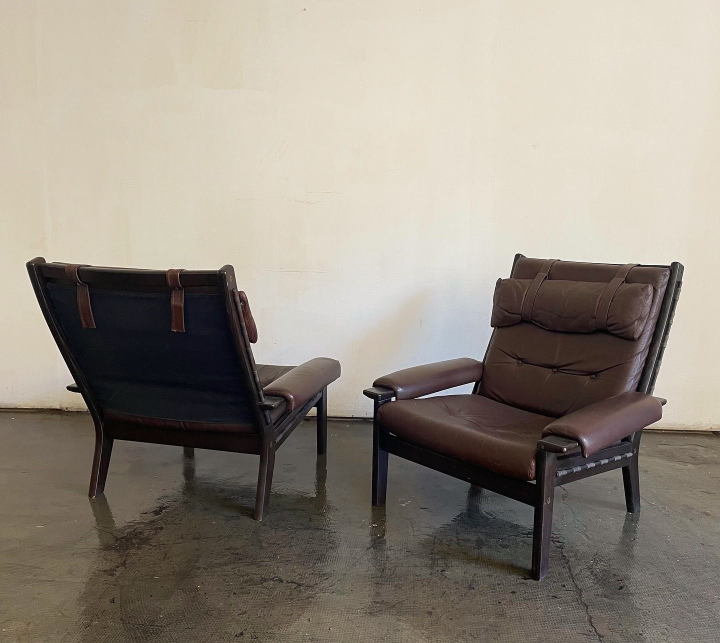 One Huge Ekornes Model «Amigo» Sweden