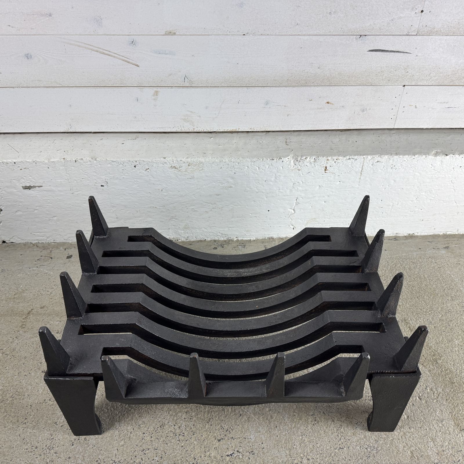 Small Reclaimed Cast Iron Free Standing Saddle Grate Fire Basket photo 395.0
