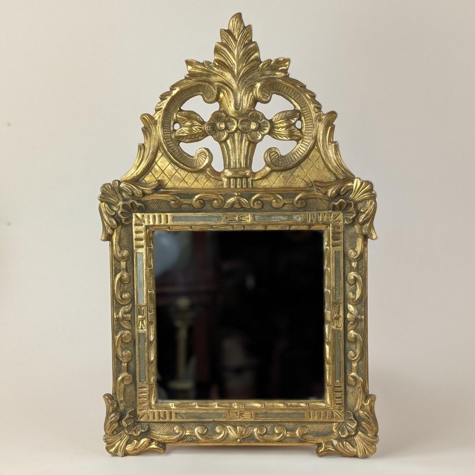 501.0 Italian Florentine Giltwood Mid Century Rococo Style Wall Accent Mirror, Ornate Gold Tabernacle Hollywood Regency Frame From Italy photo