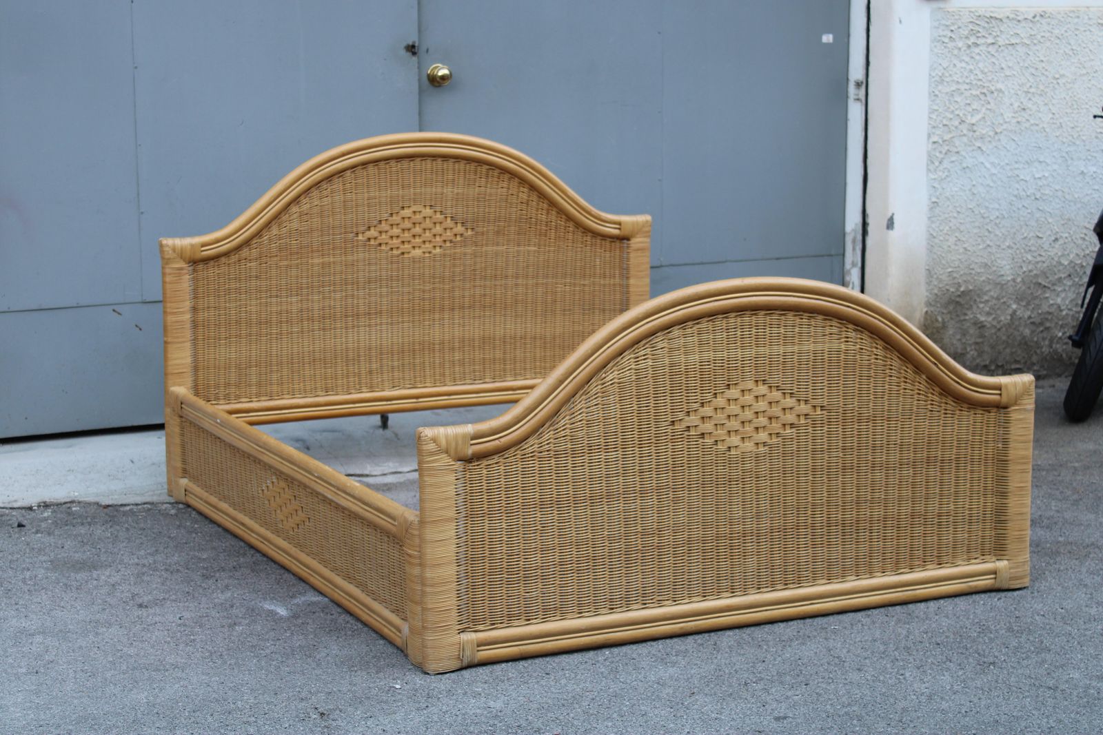 1970 Tommaso Barbi Design Italian Bamboo And Wicker Bed photo Furniture