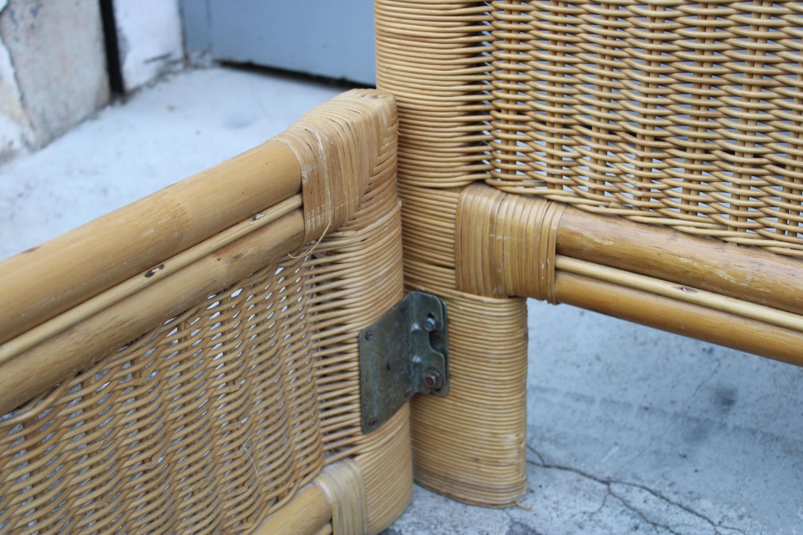 photo vintage 1970 Tommaso Barbi Design Italian Bamboo And Wicker Bed