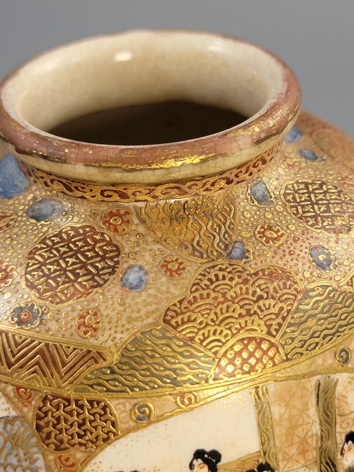 1650.0 Antique Japanese Satsuma Vase With Gilt Moriage Court Figures By Gyokuzan, Meiji Era photo