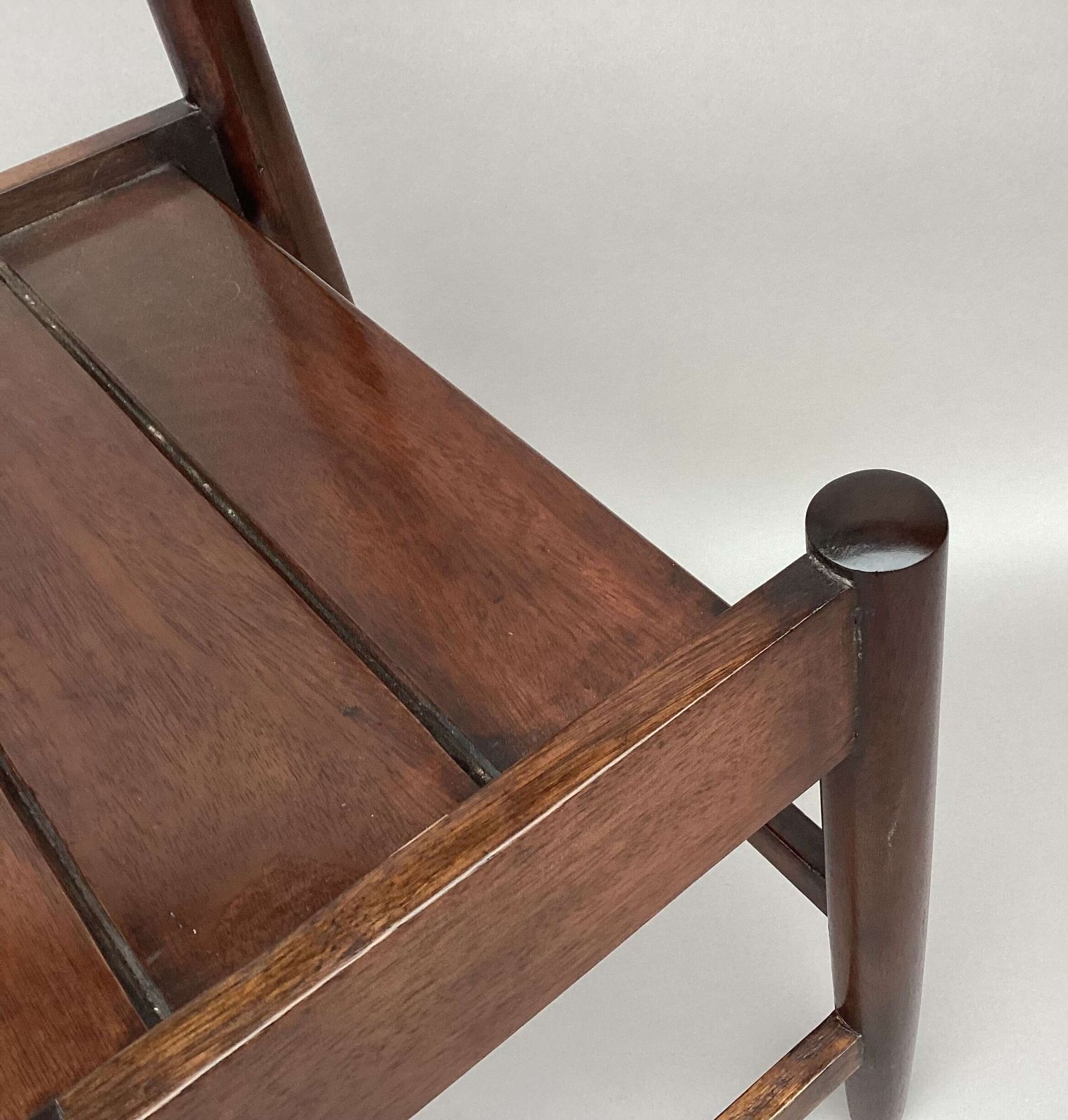 3080.0 Early C20th Pair Of Mahogany Library Steps Of Unusual Form photo
