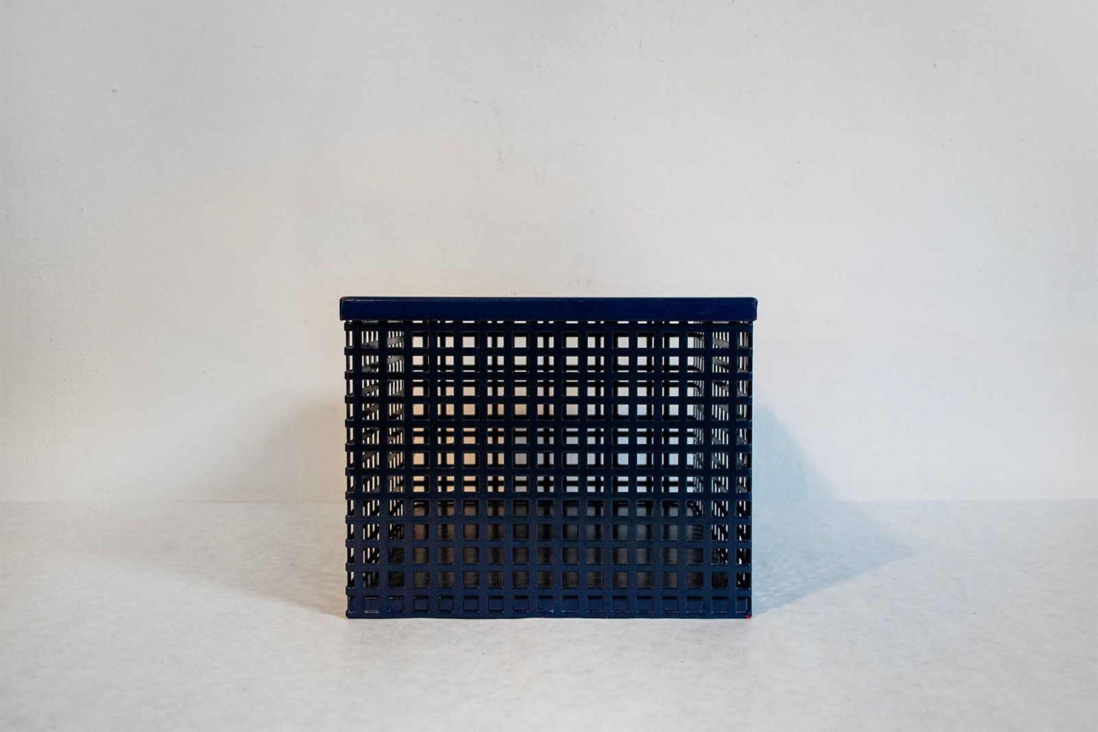 Blauw Gelakt Metalen Kistje, Jaren 1970 photo furniture
