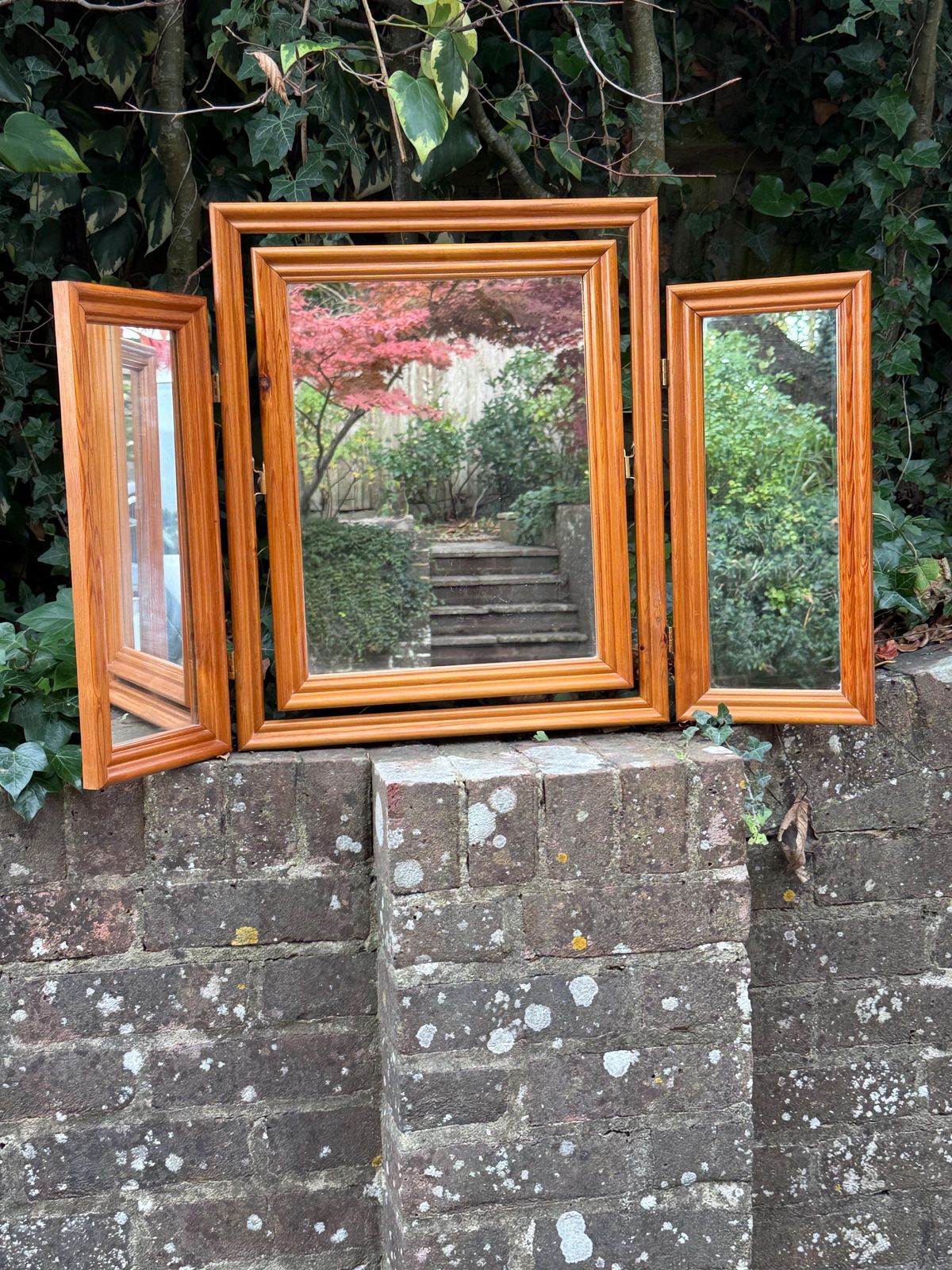 Vintage 1980s Pine Tri Fold Dressing Table Mirror – Retro Three Panel Vanity Mirror / Warm Wood Framed Folding Mirror, Vintage Triple Mirror photo furniture