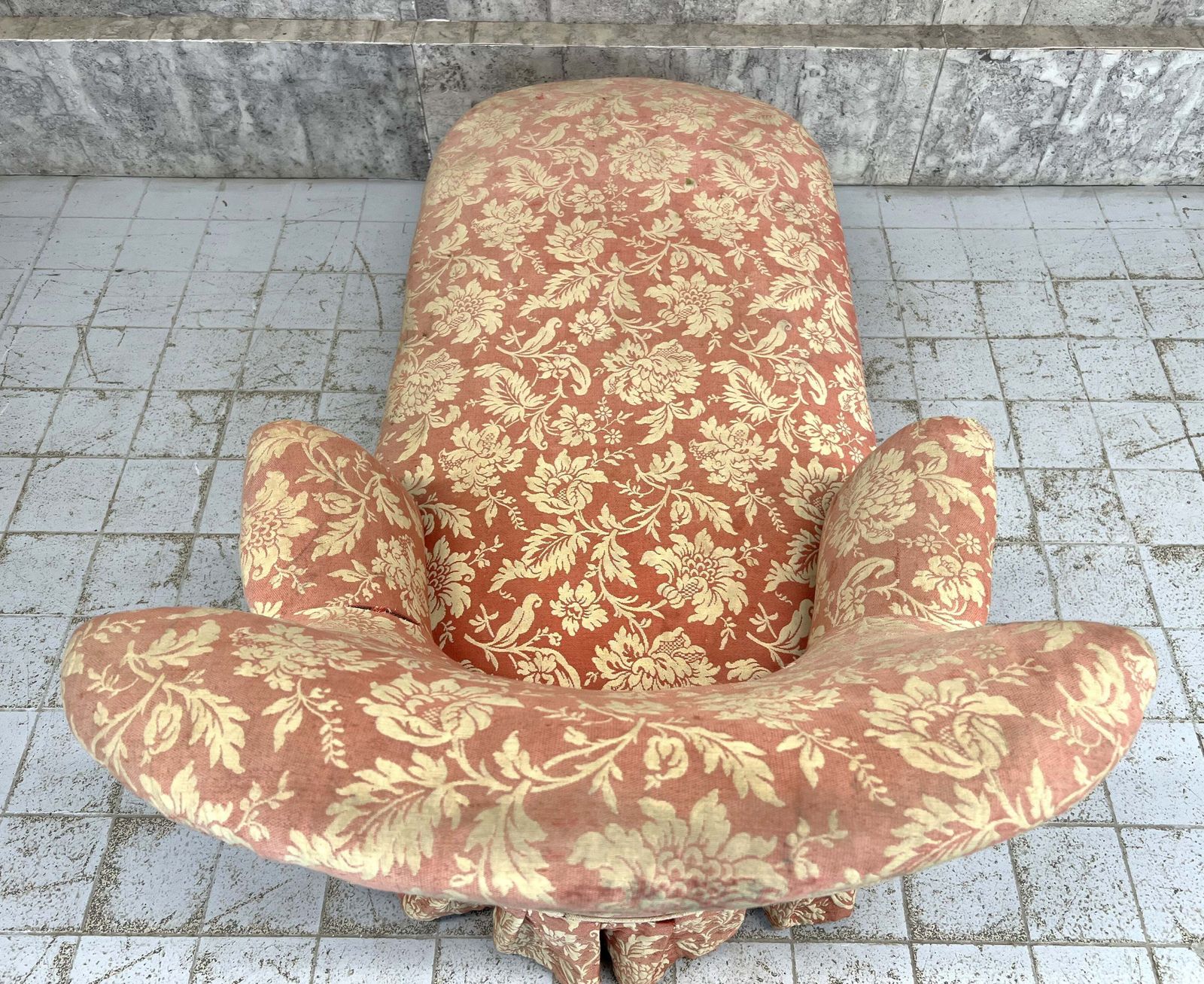 photo for sale Napoleon III Pink Jacquard Chaise Longue