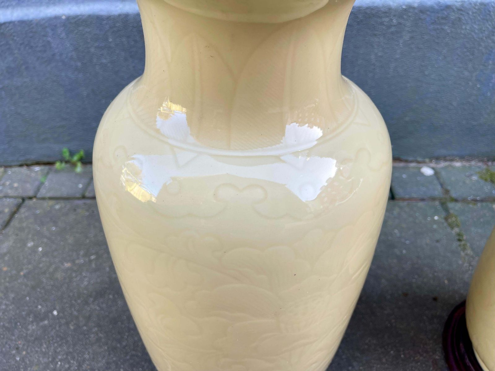 Chinese Pale Yellow Celadon Porcelain Table   Floor Lamps, Set Of 2 photo vinterior