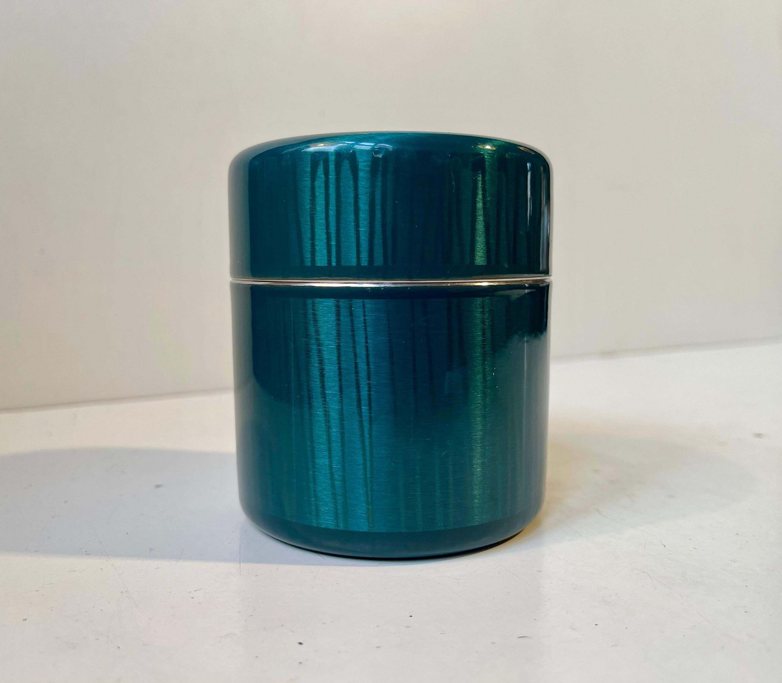 Vintage Cigarette Dispenser   Ashtray In Green Enamel By Grete Prytz Kittelsen photo for sale