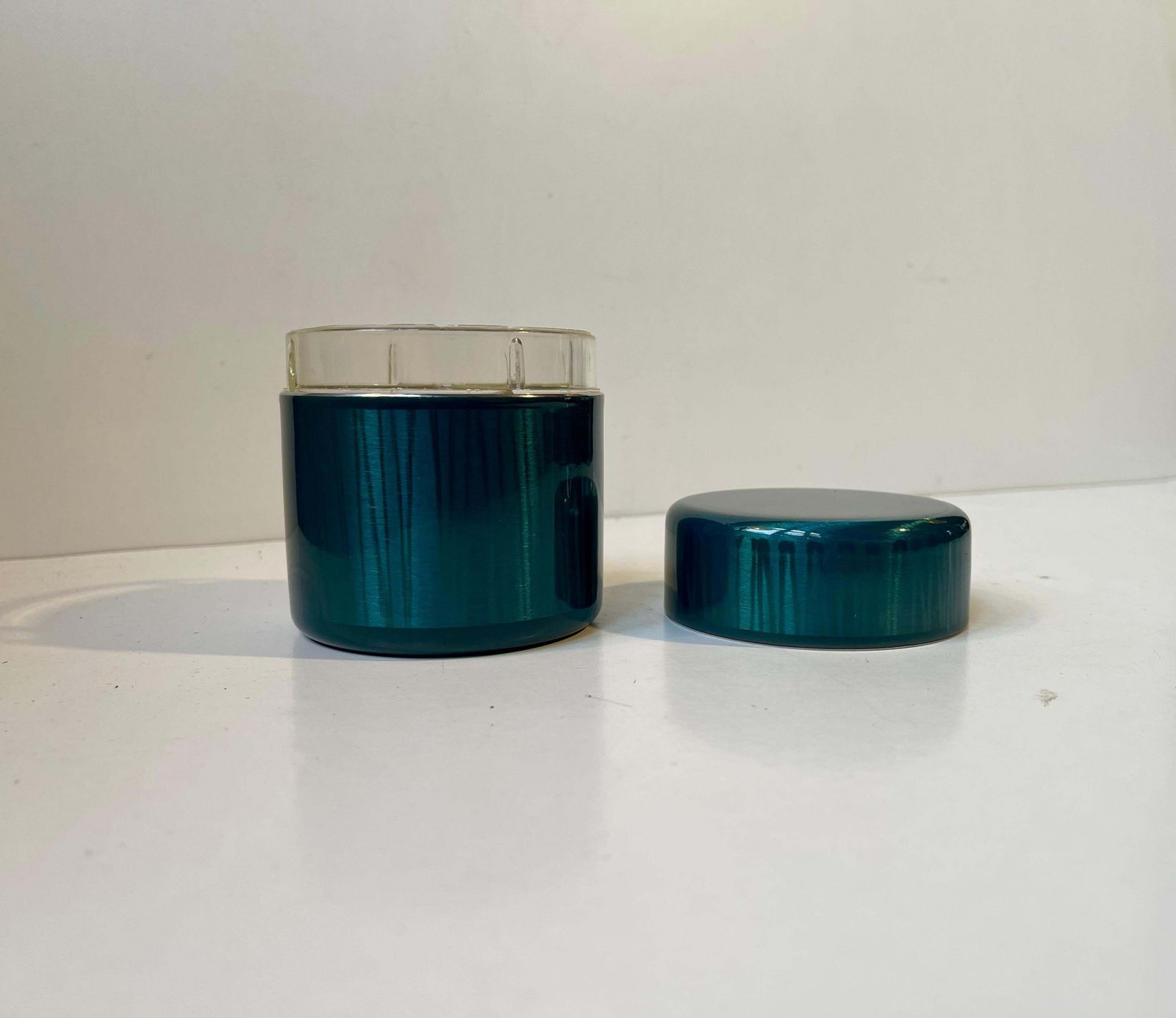 Vintage Cigarette Dispenser   Ashtray In Green Enamel By Grete Prytz Kittelsen photo Home Decor