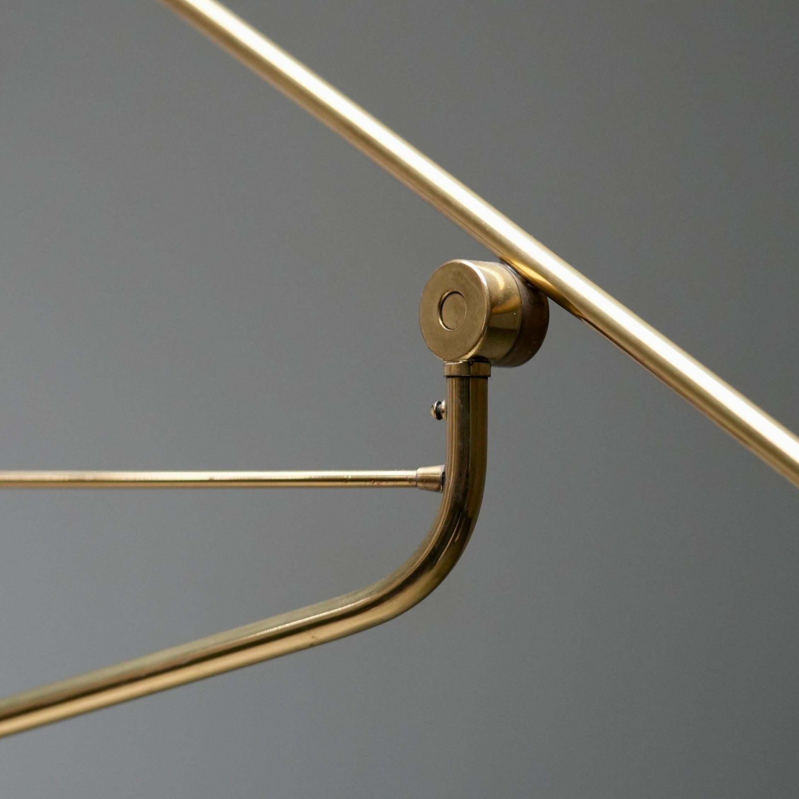 photo furniture Stilnovo No 3030 Wall Light In Brass And Black Metal, Italy, 1950's
