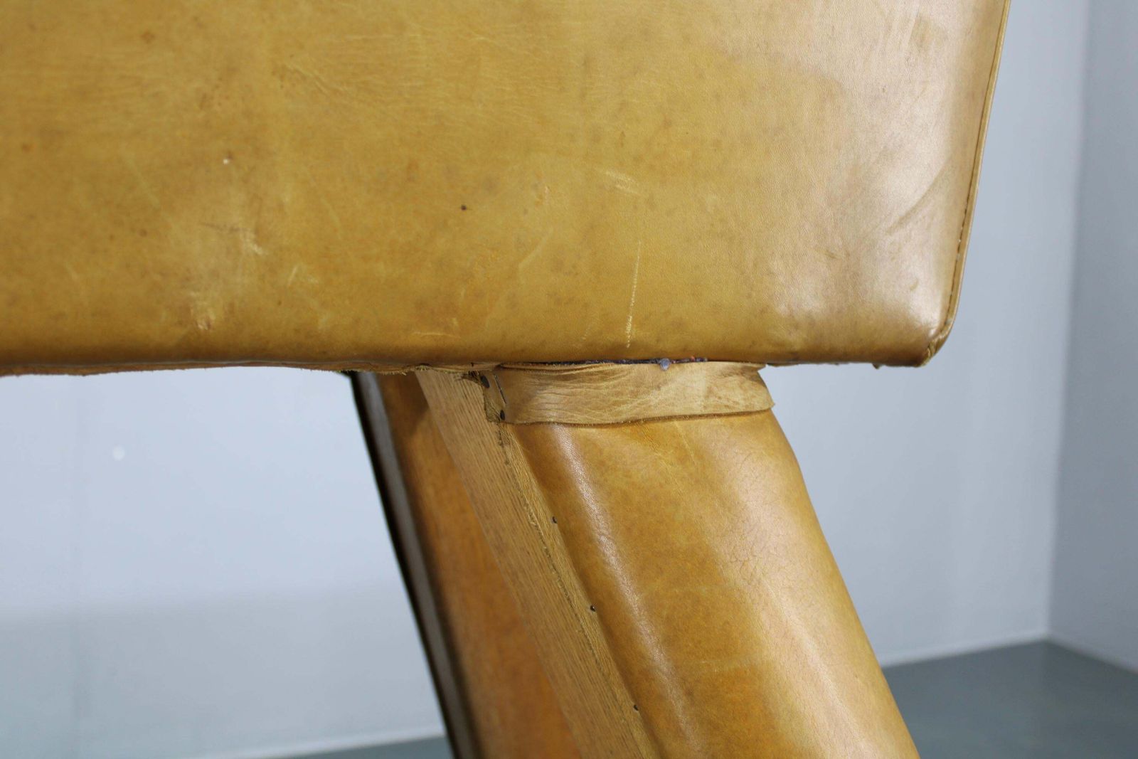 1435.0 1950s Czechoslovakian Leather & Wood Gymnastic Pommel Horse, Adjustable Height photo