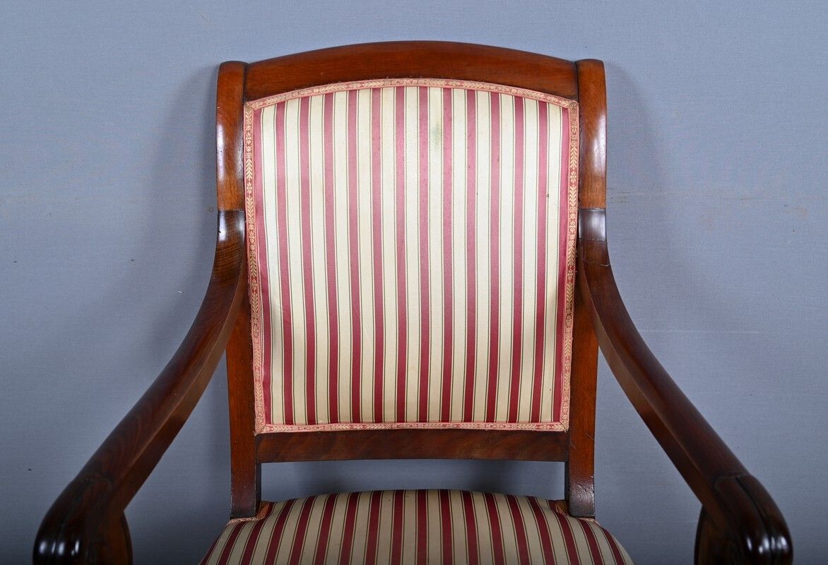 Pair Of Armchairs In Solid Cuban Mahogany, Restoration Period – Early 19th Century photo furniture