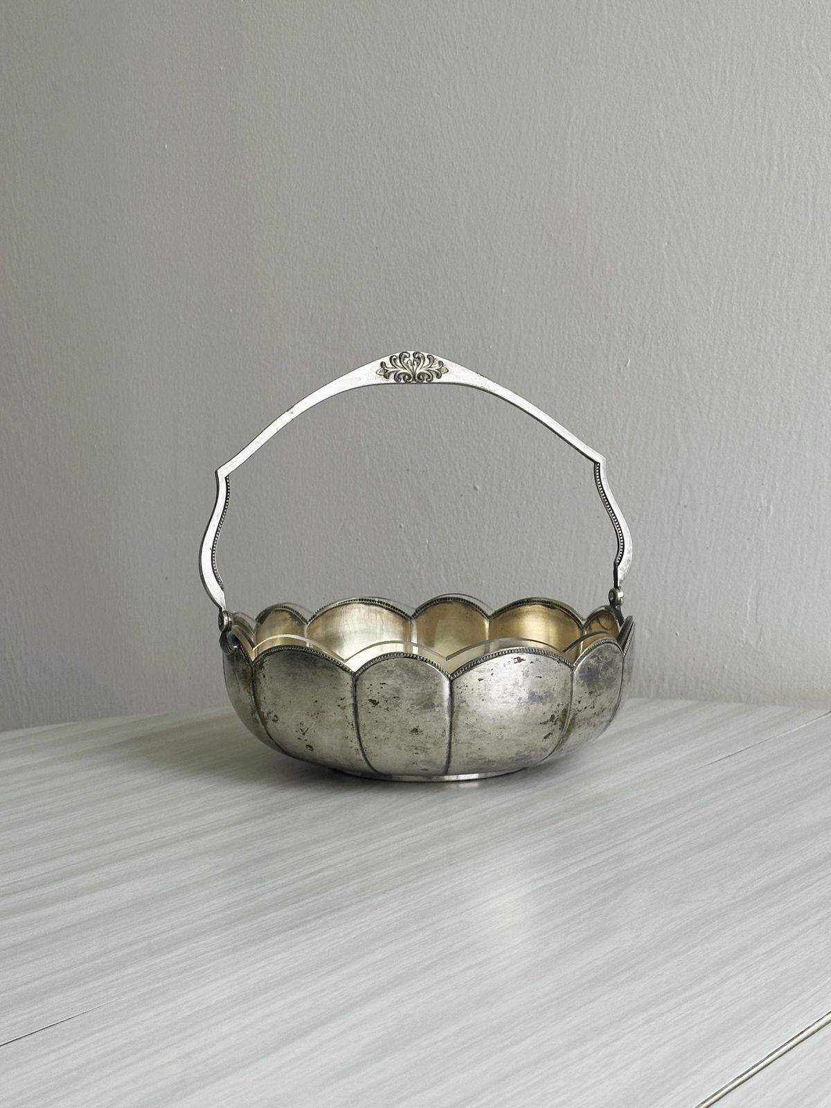 Antique Glass And Silver Plated Metal Dish, Chic Salad Bowl Or Compote Dish, Refined Table Presentation For An Elegant Buffet