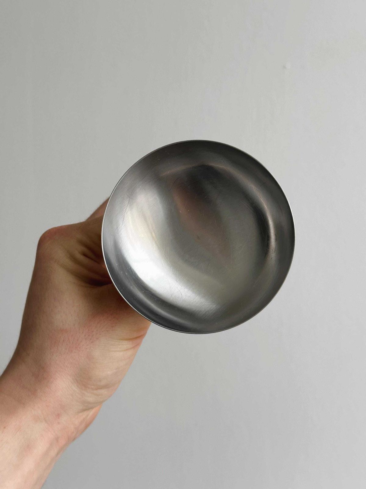 6 coupelles sur pied en inox, style Letang Remy, fabrication française, art de la table en métal, service à dessert, idée cadeau. photo vinterior