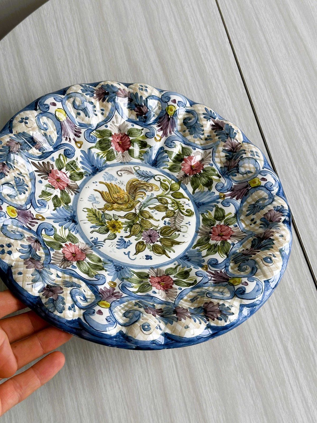 Grand plat décoratif peint à la main, motifs floraux et oiseaux, décoration murale, plat fonctionnel, grande assiette, corbeille à fruits photo Décoration