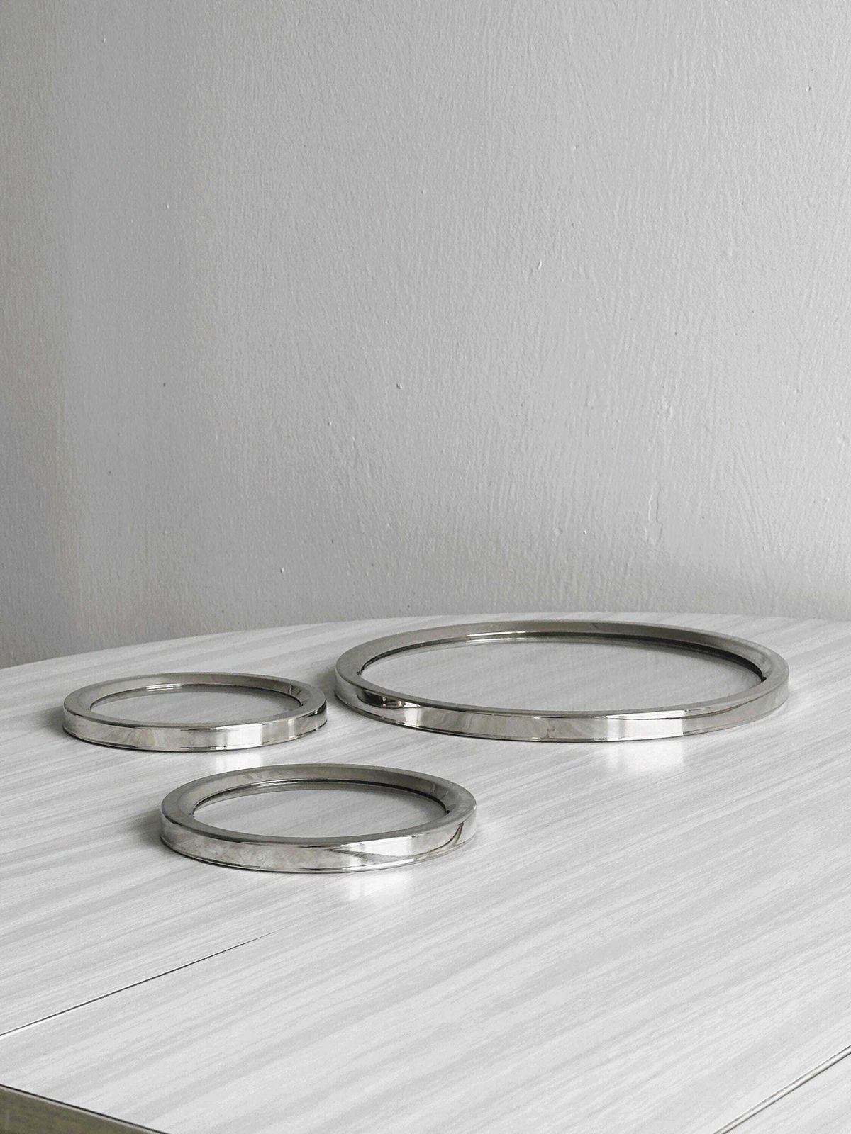 Set Of Trivets And 2 Bottle Coasters In Metal And Glass, Antique Trays, Elegant Presentation For Sweets Or Chic Table photo Home Decor